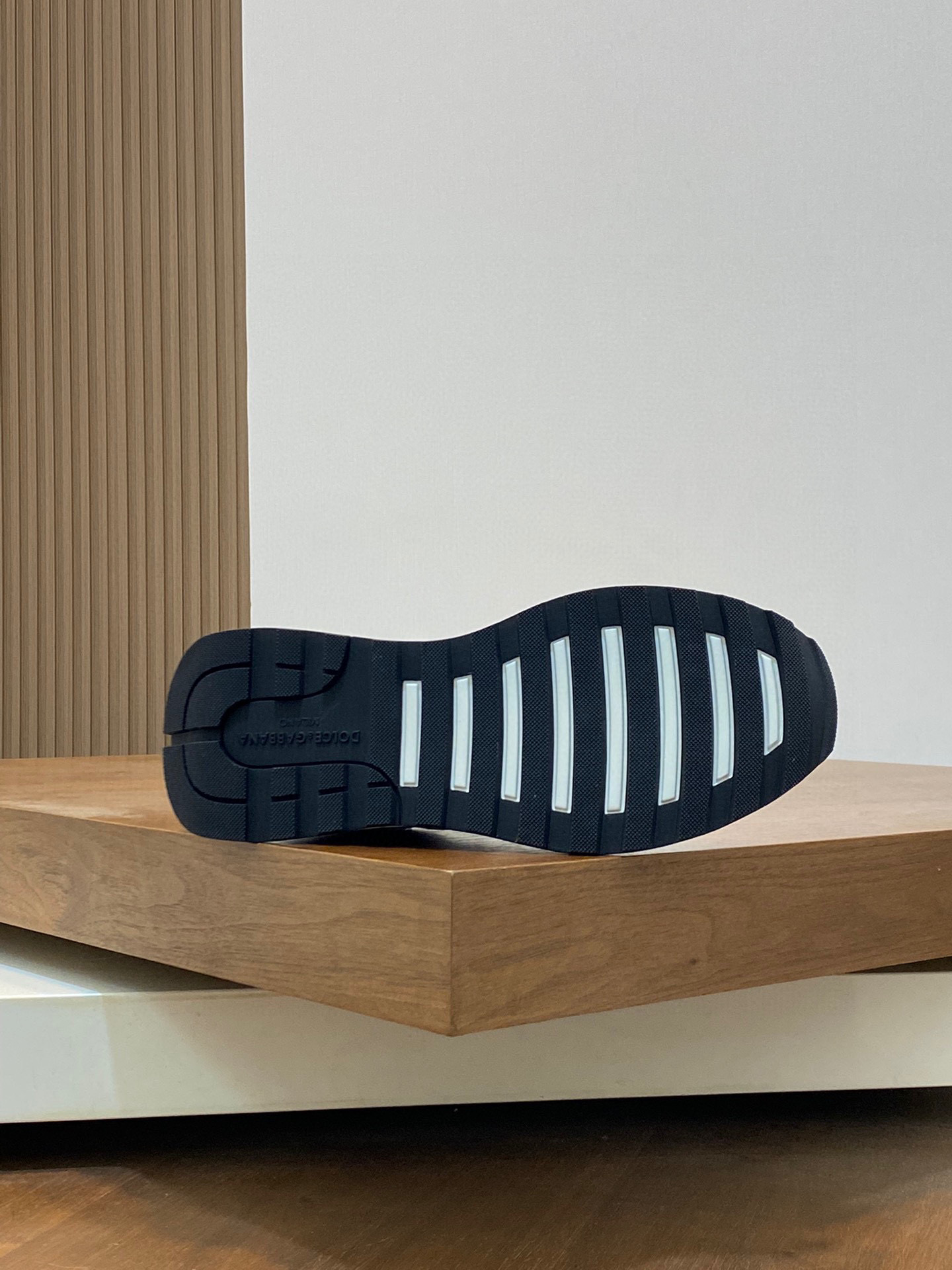 --Nuevo--Dolce&Gabbana--DG de gama alta de los hombres zapatos deportivo-casual. Mostrador superior 