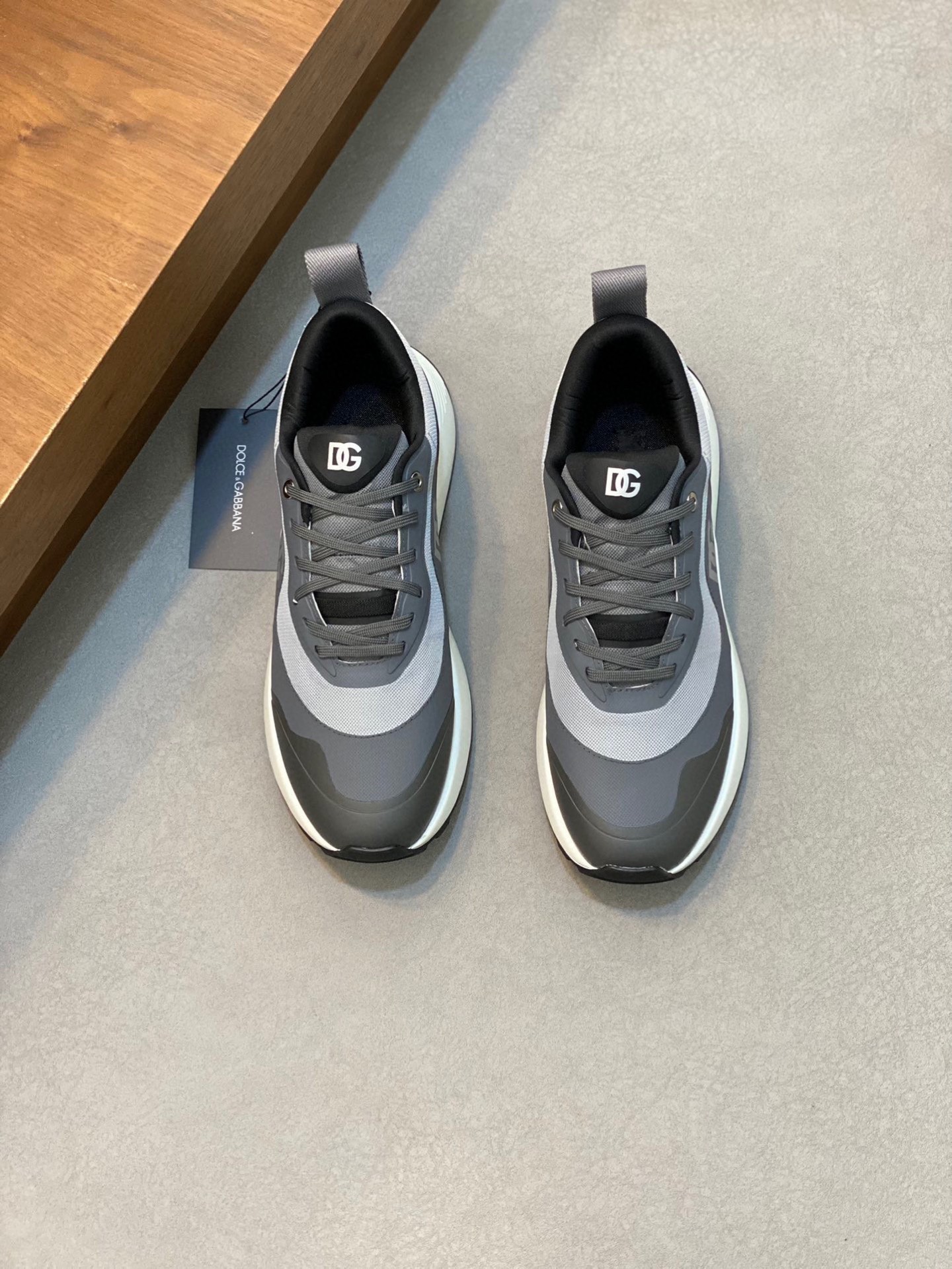 --Nuevo--Dolce&Gabbana--DG de gama alta de los hombres zapatos deportivo-casual. Mostrador superior 