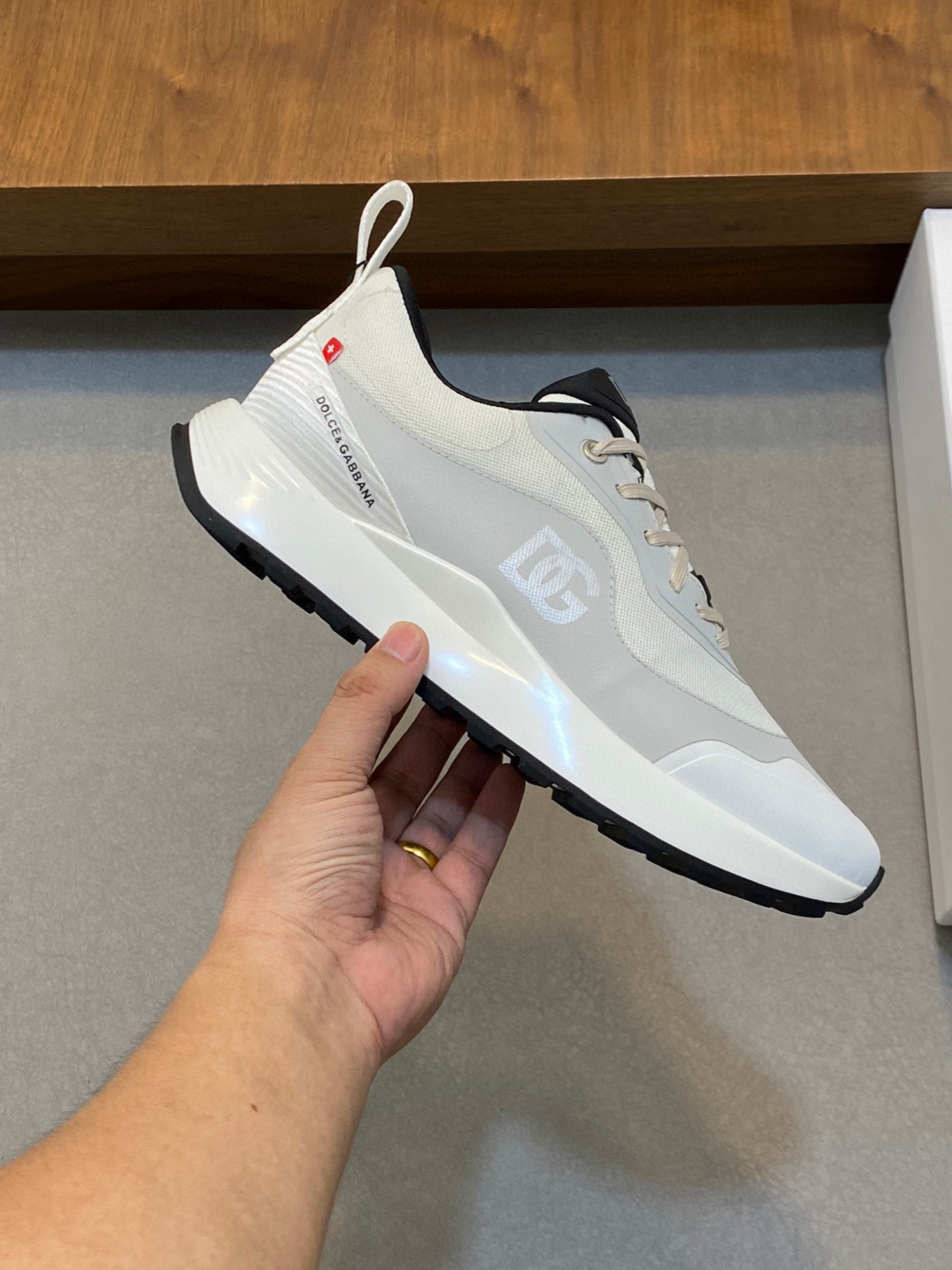 --Nuevo--Dolce&Gabbana--DG de gama alta de los hombres zapatos deportivo-casual. Mostrador superior 