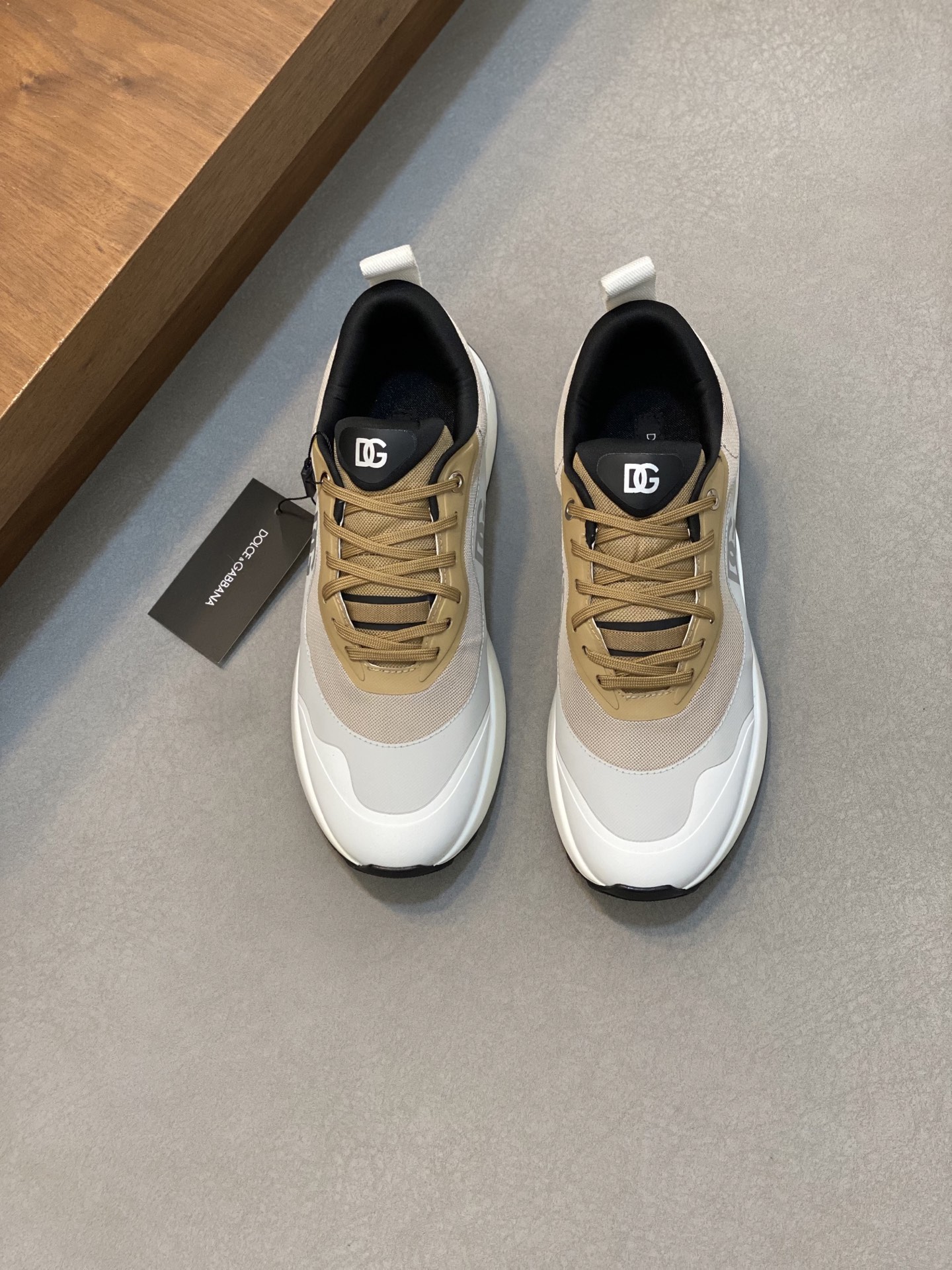 --Nuevo--Dolce&Gabbana--DG de gama alta de los hombres zapatos deportivo-casual. Mostrador superior 