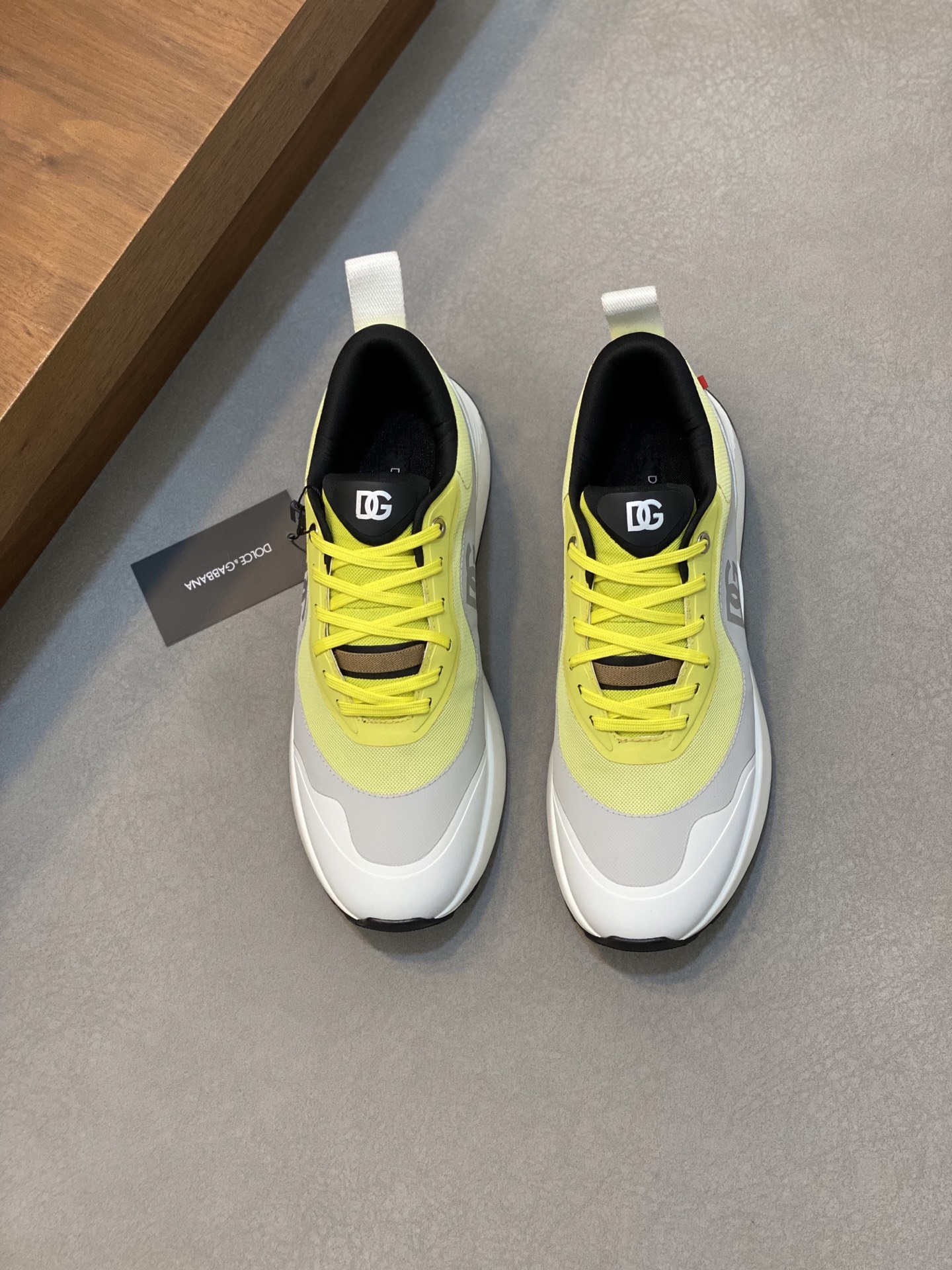 --Nuevo--Dolce&Gabbana--DG de gama alta de los hombres zapatos deportivo-casual. Mostrador superior 