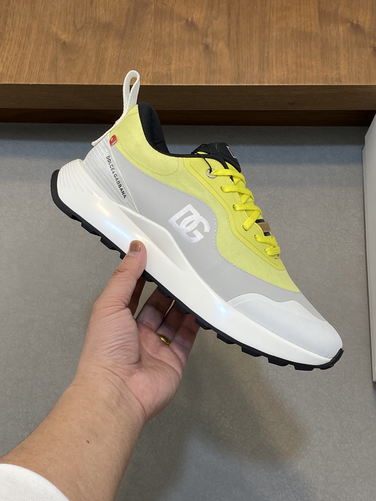 --Nuevo--Dolce&Gabbana--DG de gama alta de los hombres zapatos deportivo-casual. Mostrador superior 