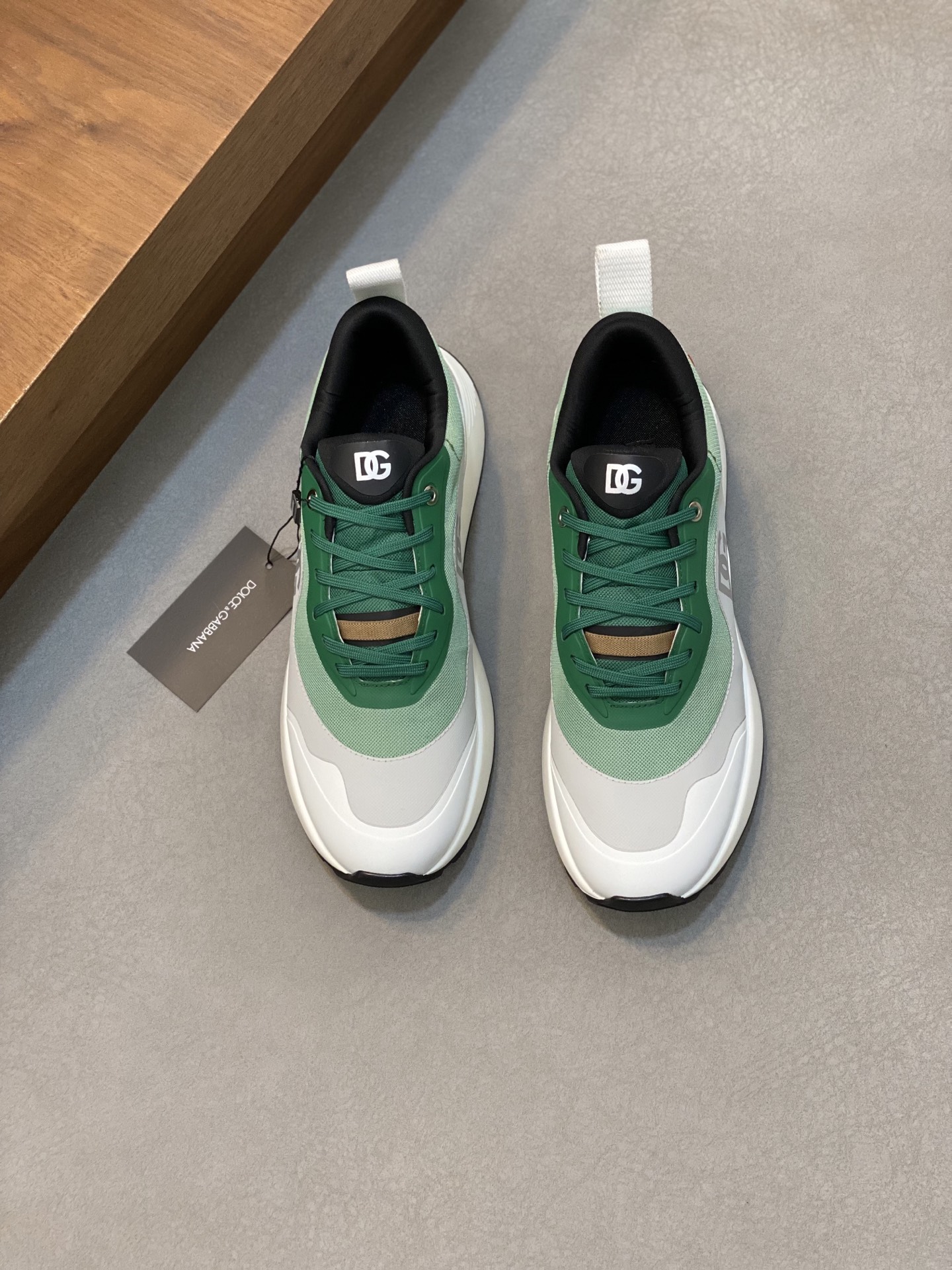 --Nuevo--Dolce&Gabbana--DG de gama alta de los hombres zapatos deportivo-casual. Mostrador superior 