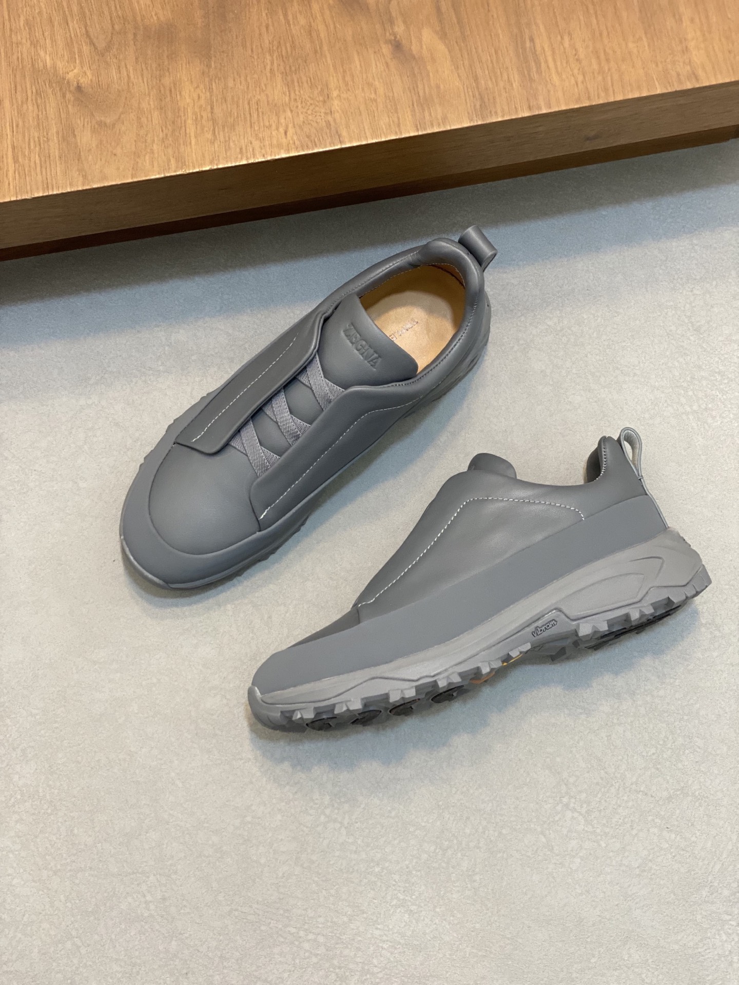 2024Nueva Serie ZEGNA Zegna Zapatos de los hombres de gamuza Triple StitchMonte zapatos casuales de 