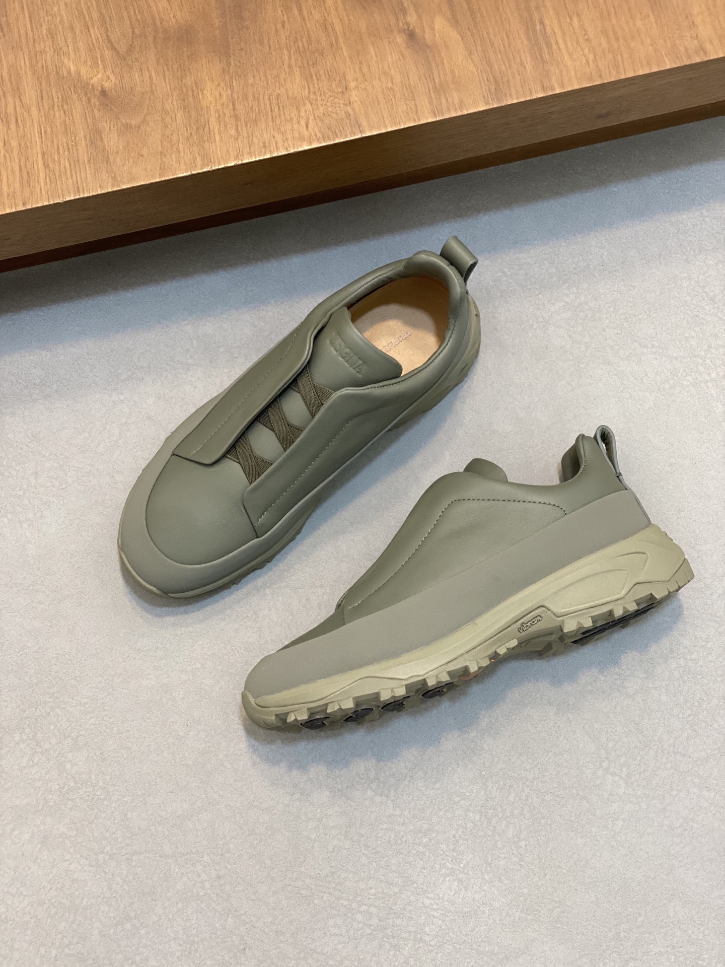 2024Nueva Serie ZEGNA Zegna Zapatos de los hombres de gamuza Triple StitchMonte zapatos casuales de 