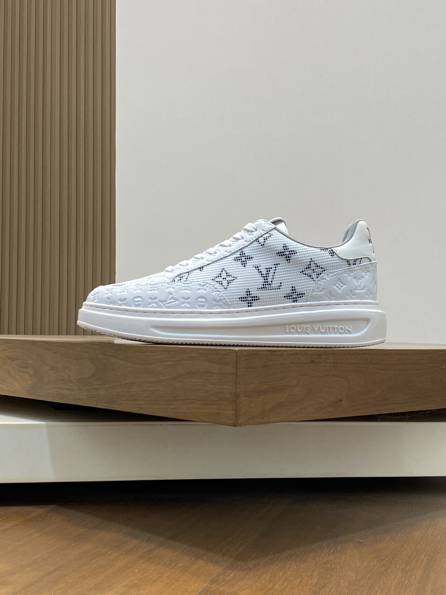 Louis Vuitton Men's White Leather and Canvas Monogram Casual Sneakers 3 i1741104780893 6068 0 1