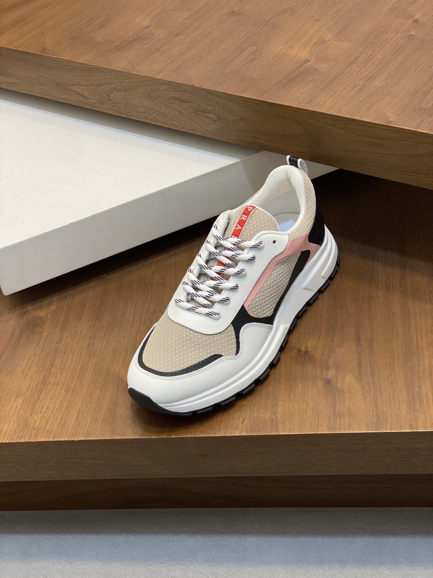 Prada Men's Leather Casual Sneakers - Stylish, Comfortable & Versatile 7 i1741110761881 2845 0 5