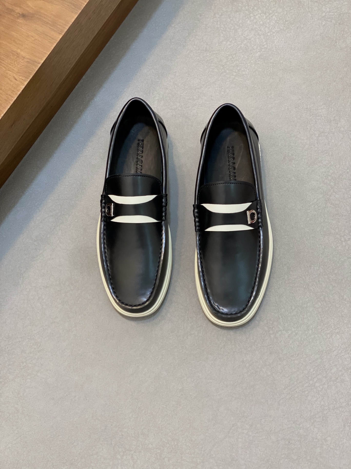 Ferragamo Men's Black Leather Driving Shoes with White Accent -  Sizes 39-44