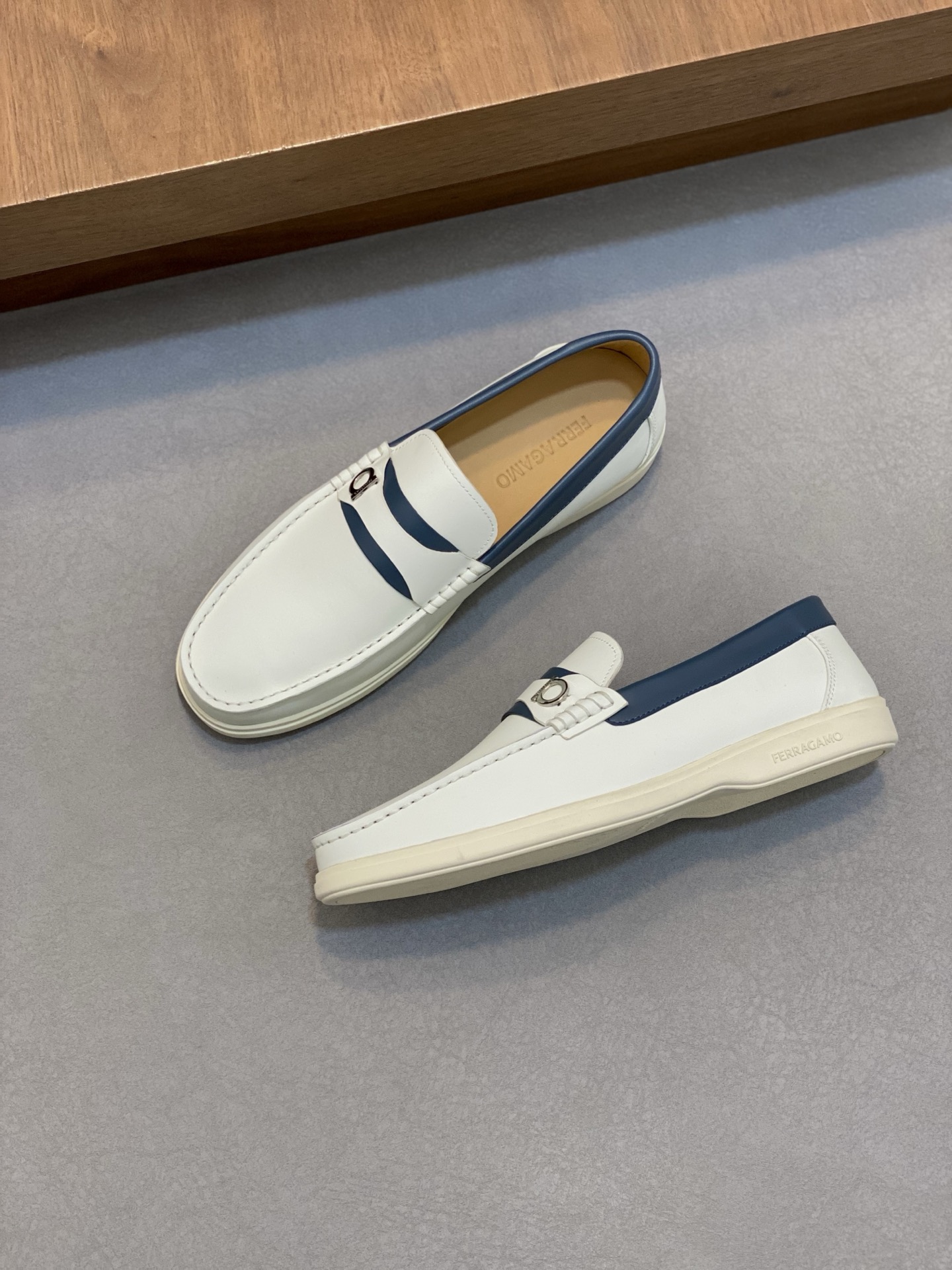 Salvatore Ferragamo Men's Leather Driving Shoes - White, Blue 6 i1741553424148 3192 0 3