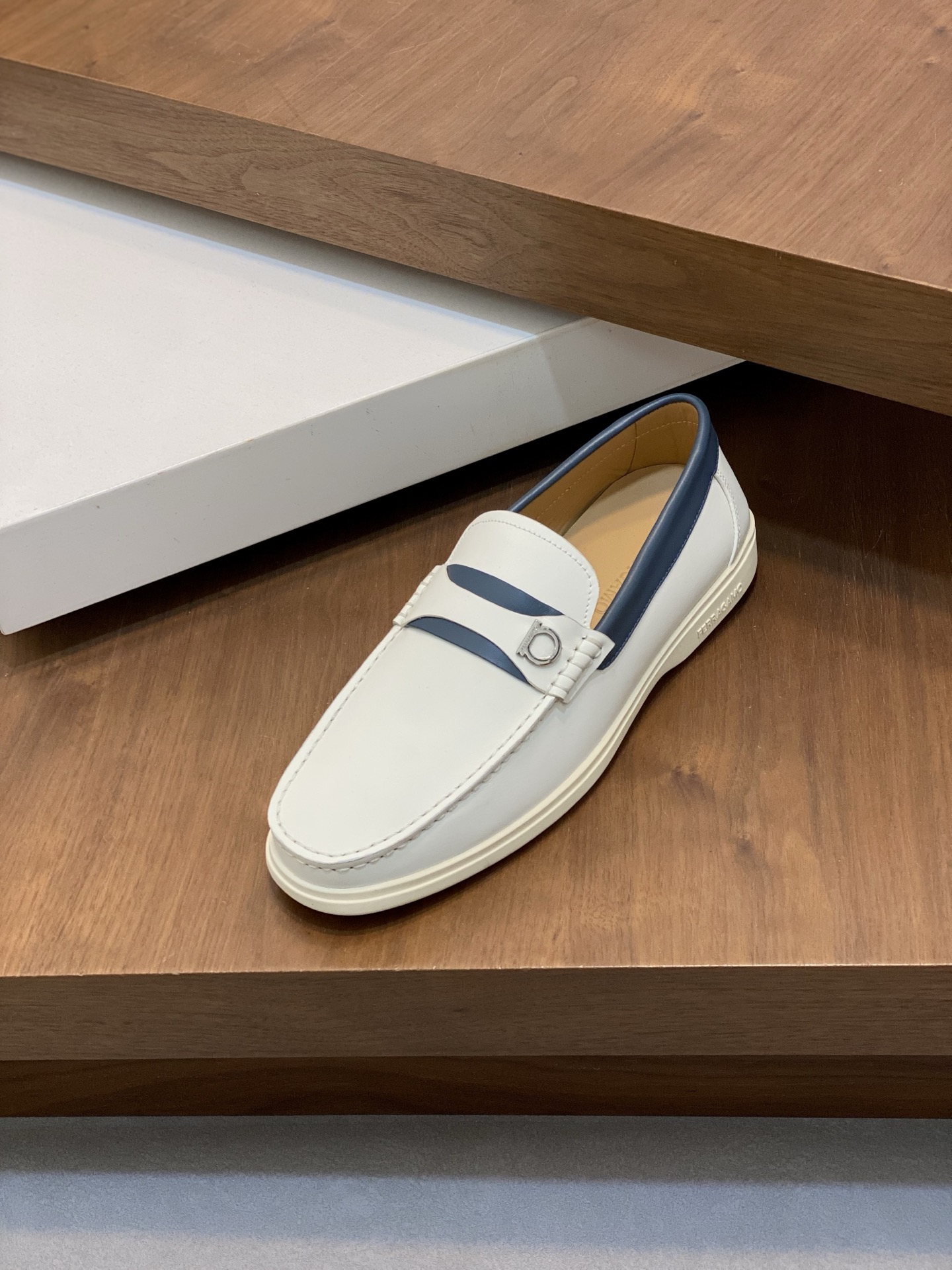 Salvatore Ferragamo Men's Leather Driving Shoes - White, Blue 7 i1741553424448 7994 0 4