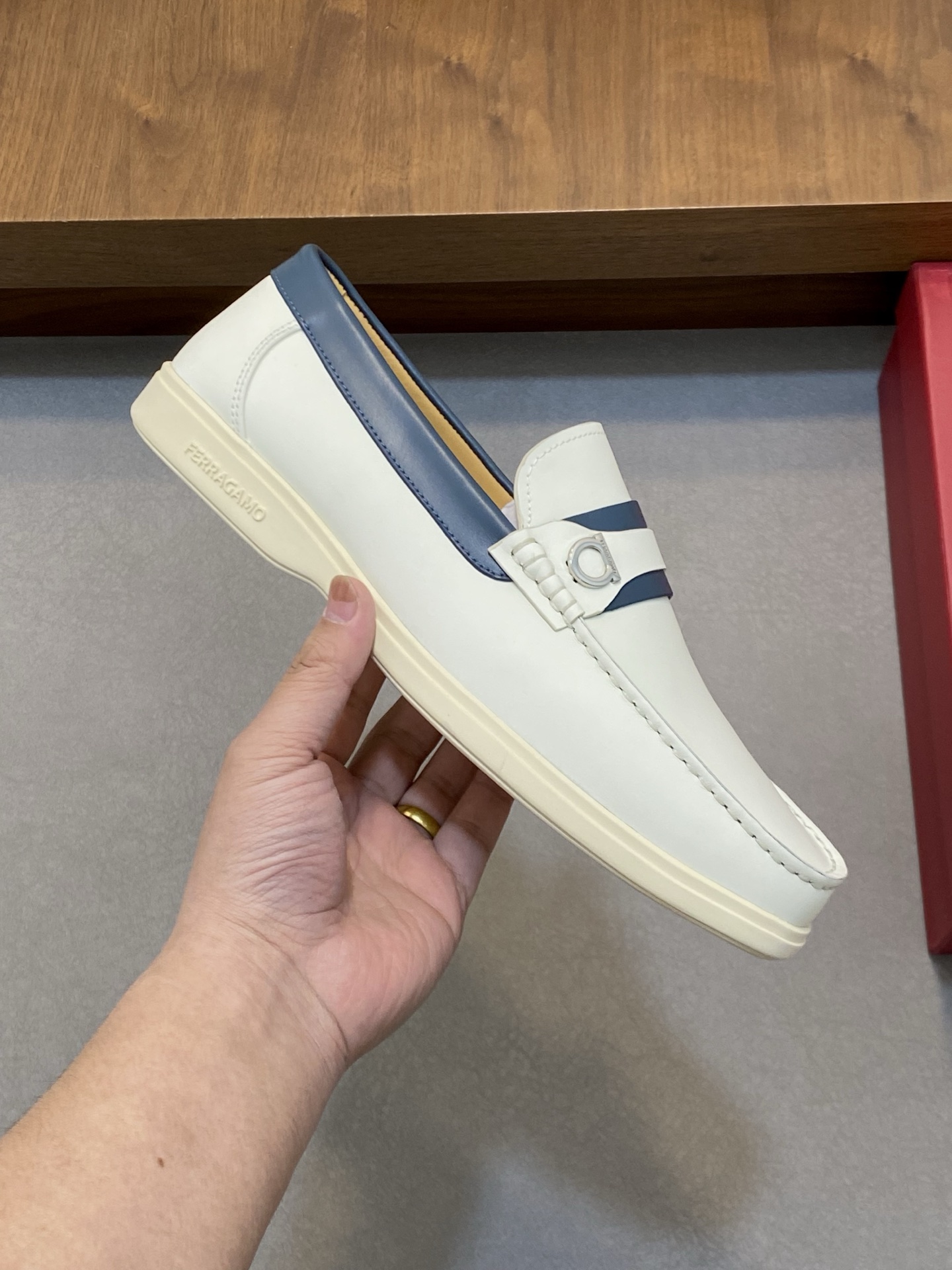 Salvatore Ferragamo Men's Leather Driving Shoes - White, Blue 5 i1741553437980 9759 0 3