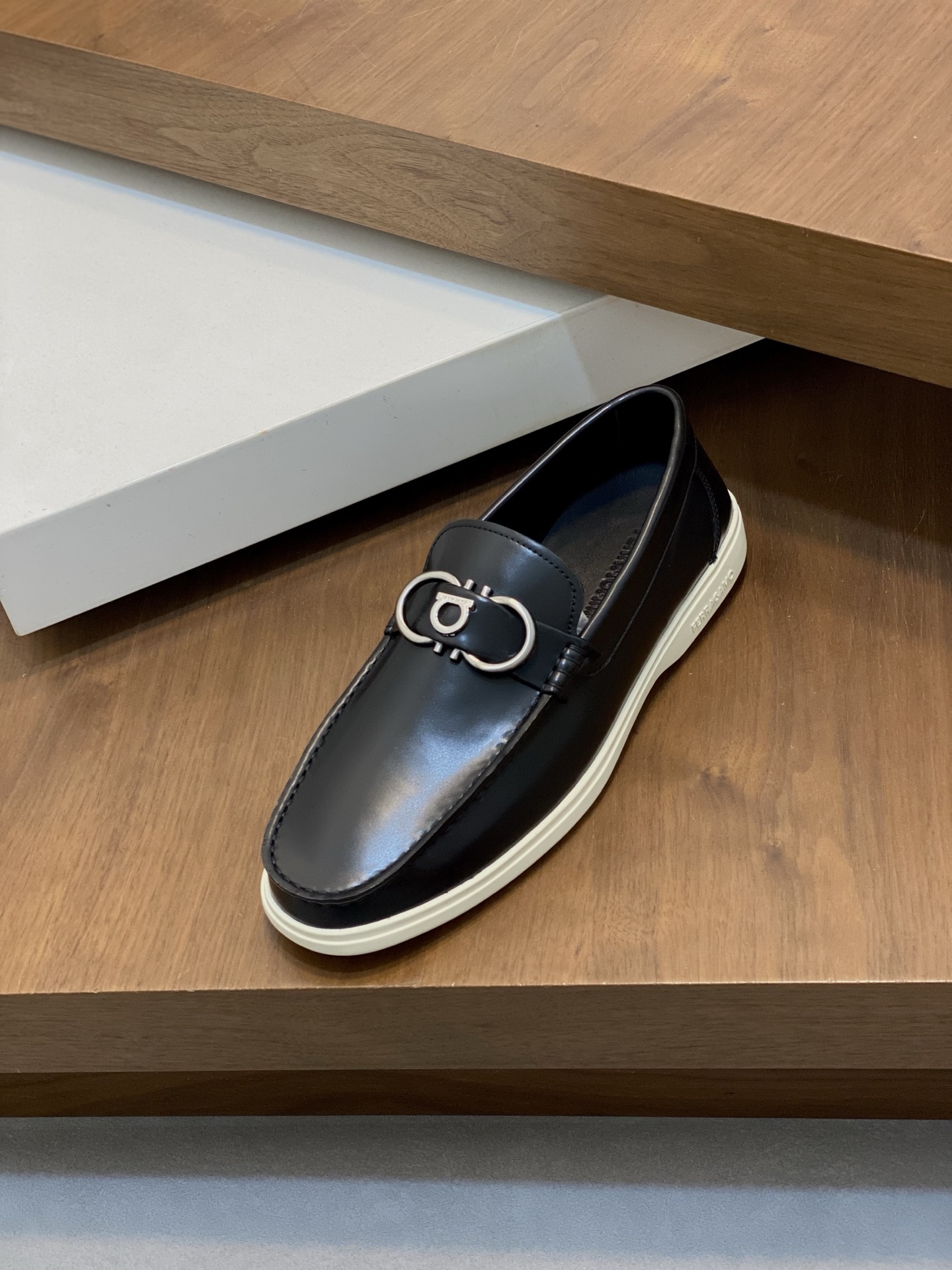 Ferragamo Men's Black Leather Loafers with Silver-Tone Buckle Detail 7 i1741553717972 5703 0 5