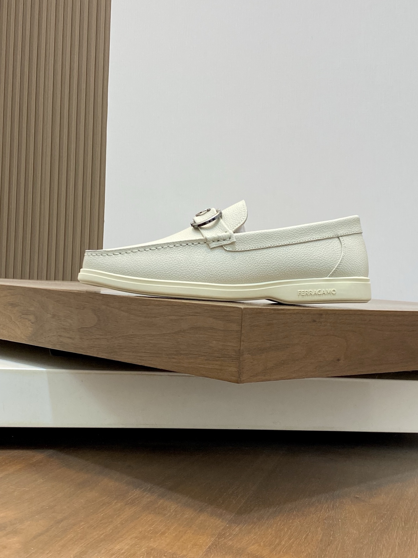 Ferragamo Men's White Leather Driving Shoes with Signature Buckle 3 i1741553738263 5223 0 1