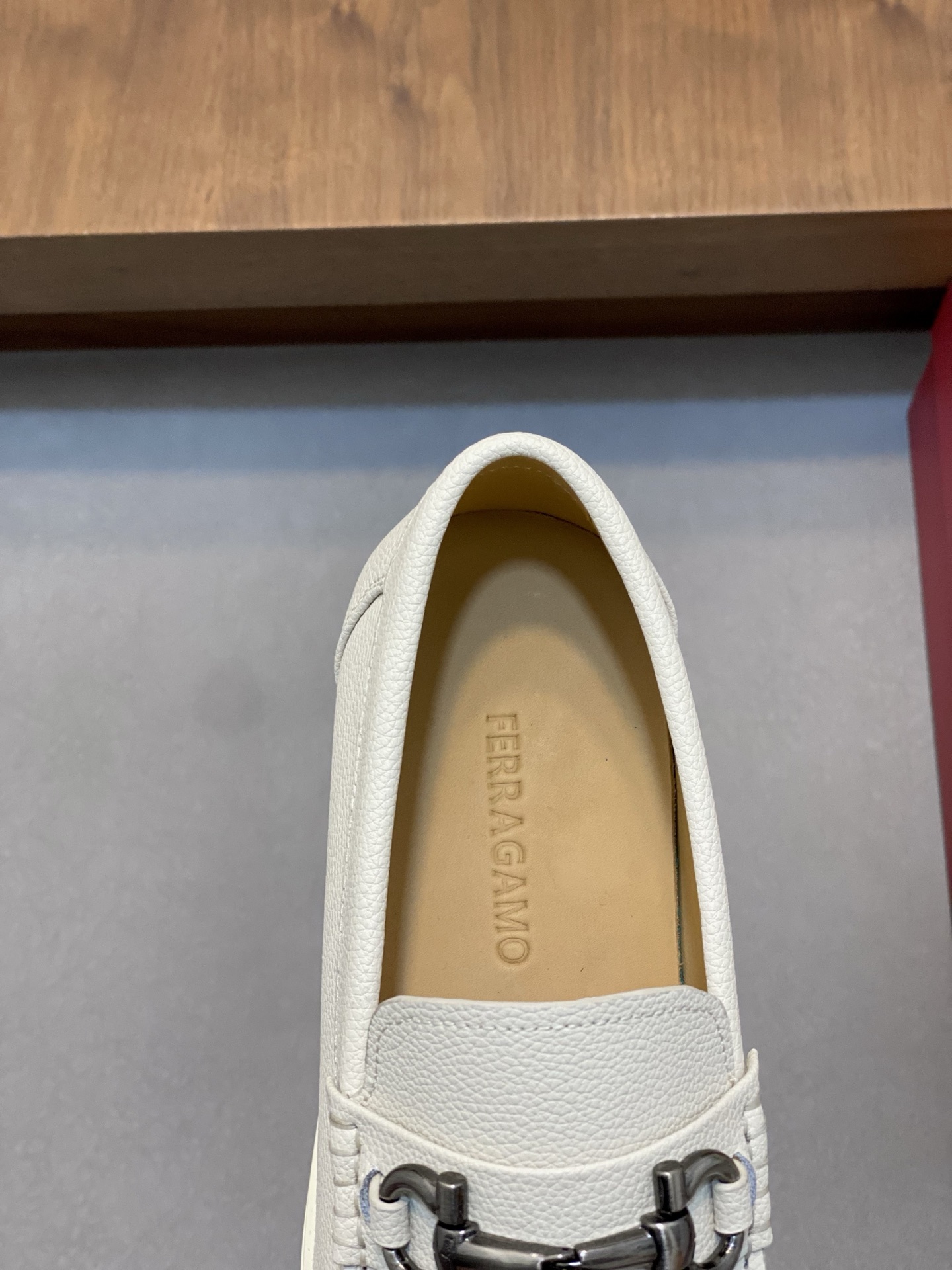 Ferragamo Men's Leather Driving Shoes - Luxurious Comfort, Anti-Slip Sole 8 i1741553910894 120 0 6