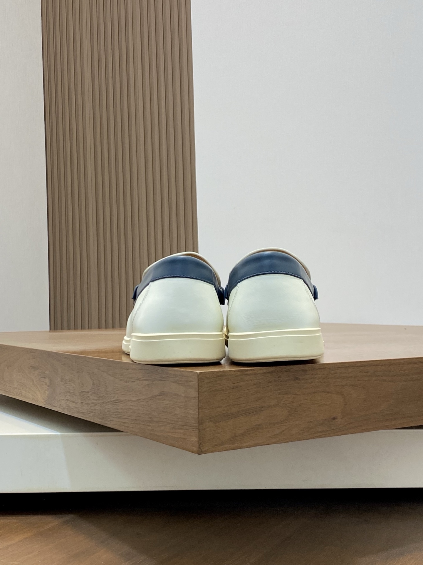 Ferragamo Men's Leather Driving Shoes - Comfortable and Stylish, Sizes 39-44 9 i1741554051585 5865 0 7