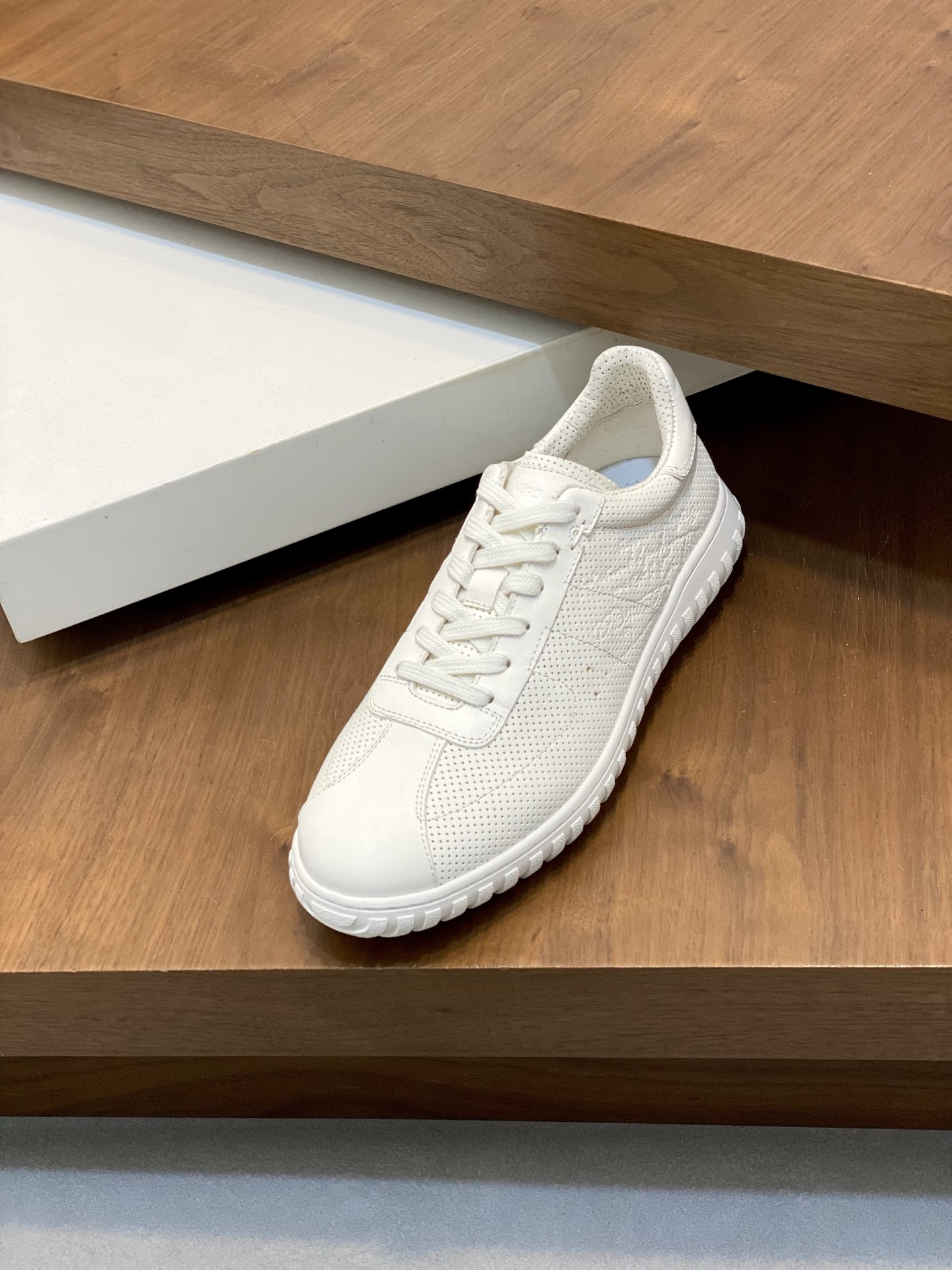 Berluti Men's White Leather Sneakers Handmade Lightweight Shoes Size 39-44 7 i1741709790156 7134 0 5