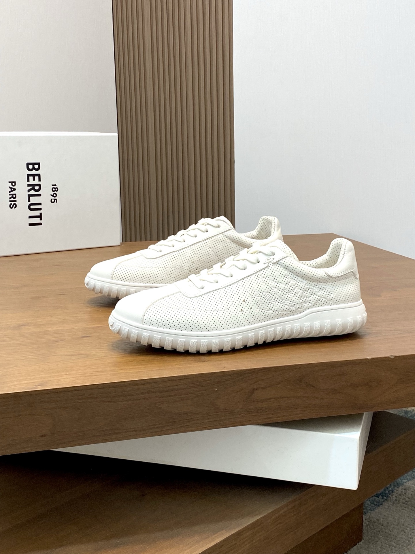 Berluti Men's White Leather Sneakers Handmade Lightweight Shoes Size 39-44 4 i1741709792720 7494 0 2