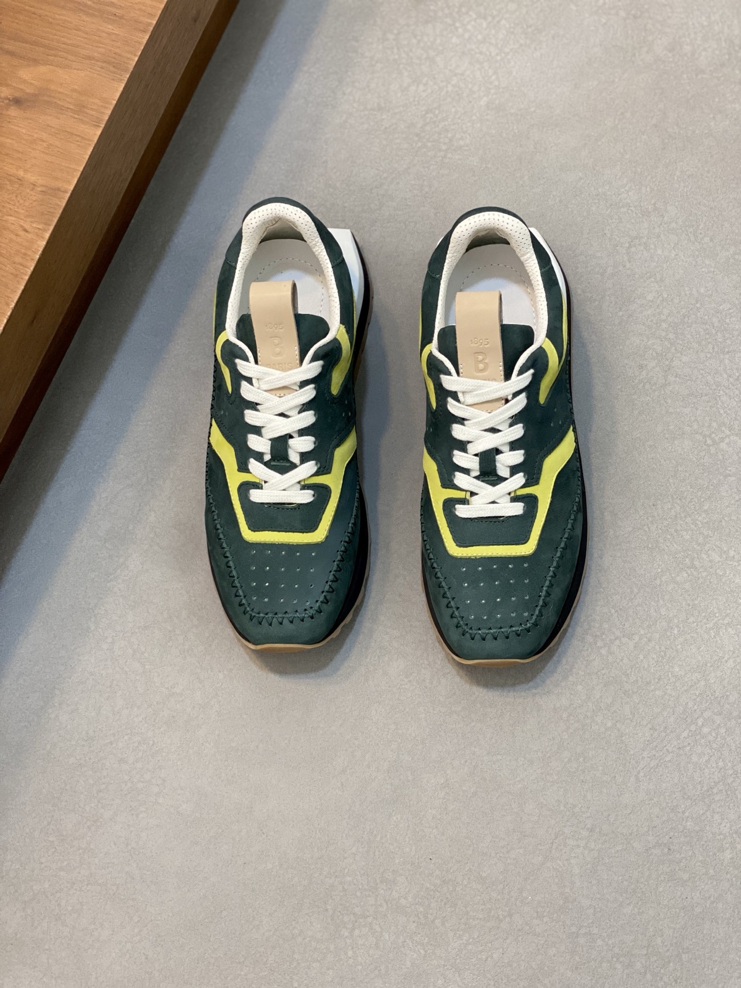 Nuevos zapatos Berluti Bruti para hombre Muy trabajados Puramente hechos a mano Este zapato excepcio