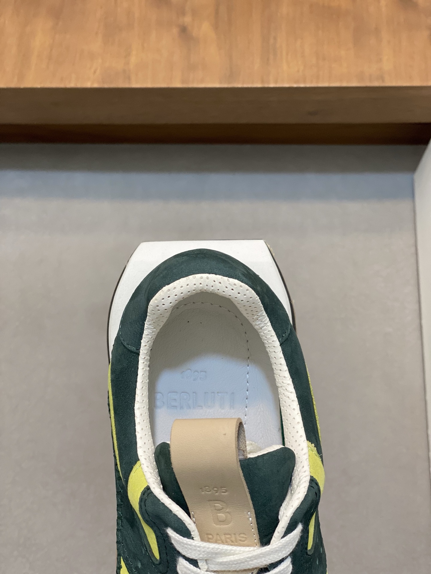 Nuevos zapatos Berluti Bruti para hombre Muy trabajados Puramente hechos a mano Este zapato excepcio