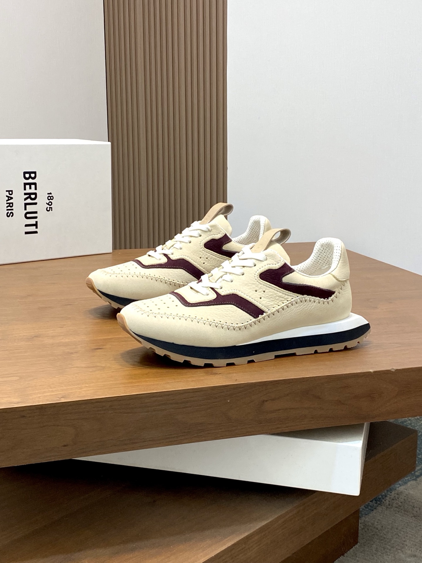Nuevos zapatos Berluti Bruti para hombre Muy trabajados Puramente hechos a mano Este zapato excepcio