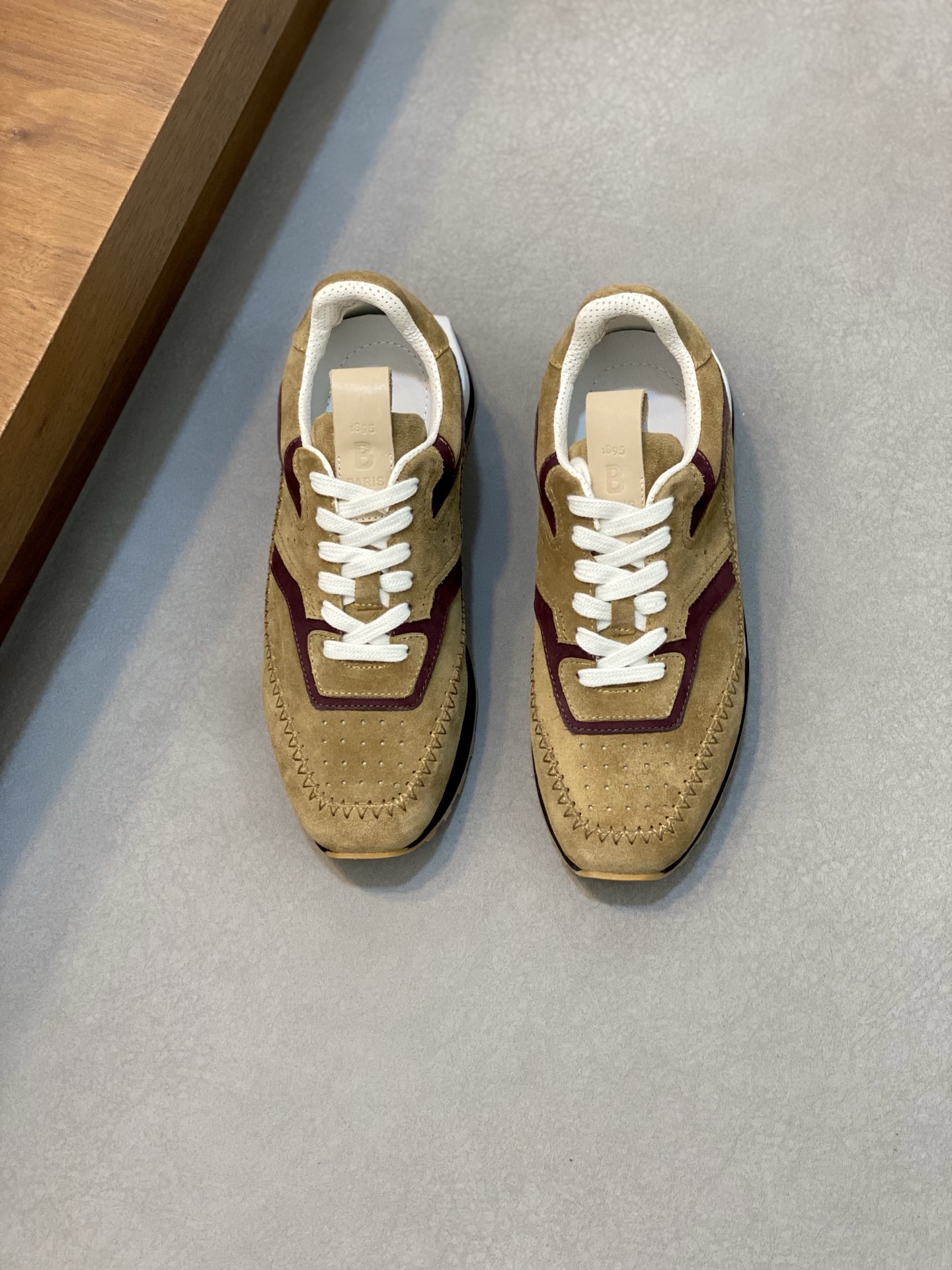 Nuevos zapatos Berluti Bruti para hombre Muy trabajados Puramente hechos a mano Este zapato excepcio