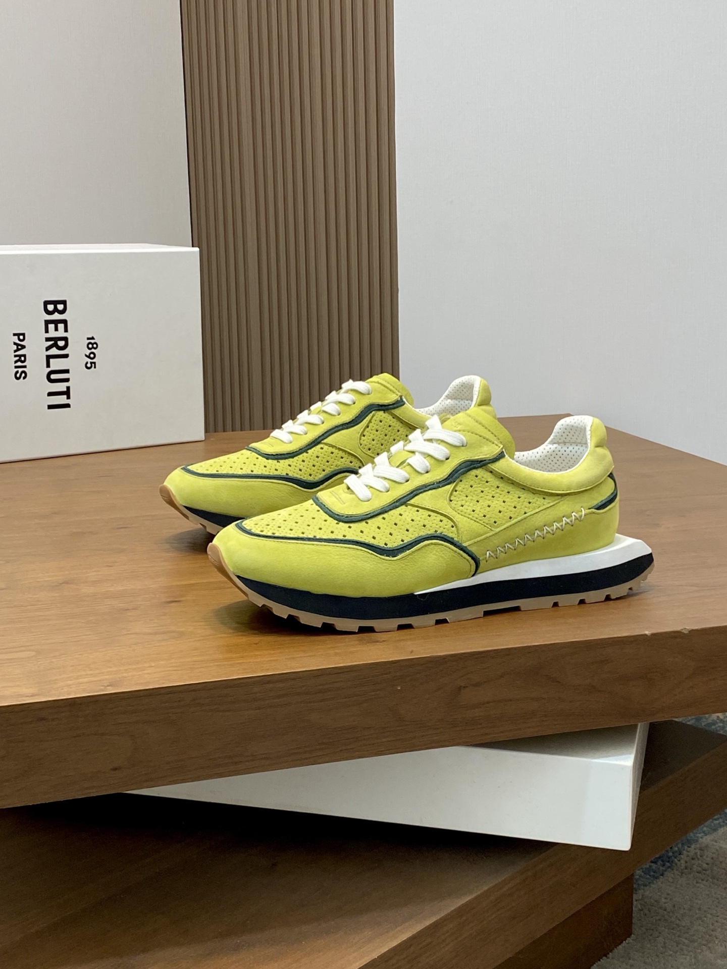 Nuevos zapatos Berluti Bruti para hombre Muy trabajados Puramente hechos a mano Este zapato excepcio