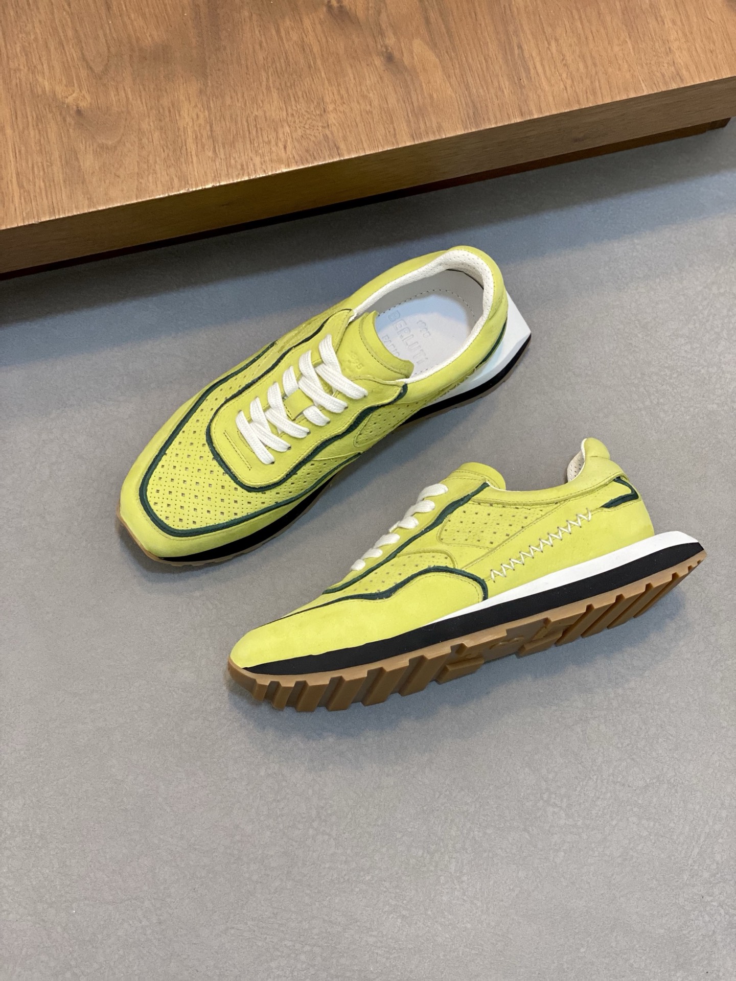 Nuevos zapatos Berluti Bruti para hombre Muy trabajados Puramente hechos a mano Este zapato excepcio