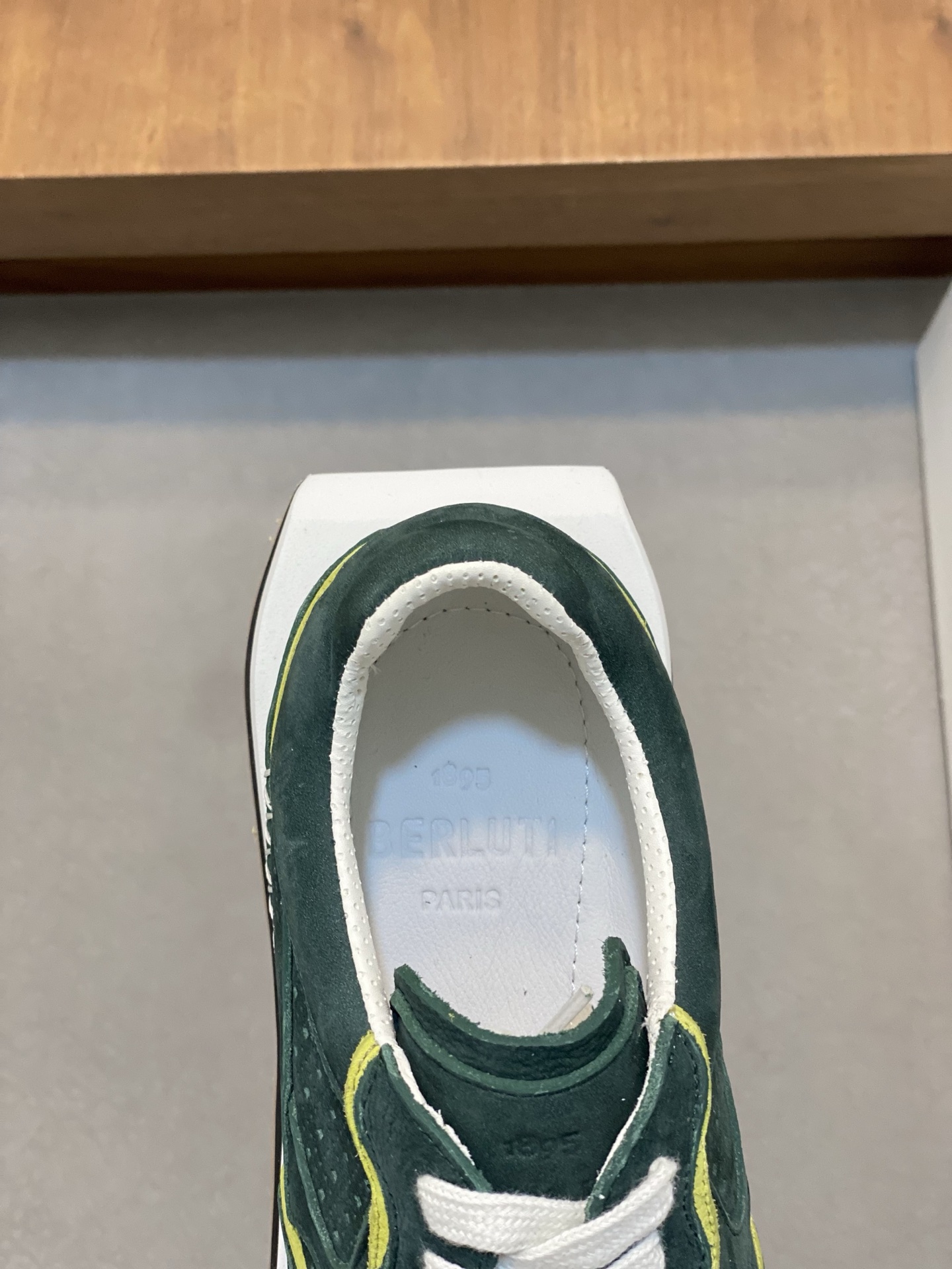 Berluti Men's Handmade Leather Sneakers - Modern Style & Comfort, Sizes 39-44 8 i1741710329522 94 0 6