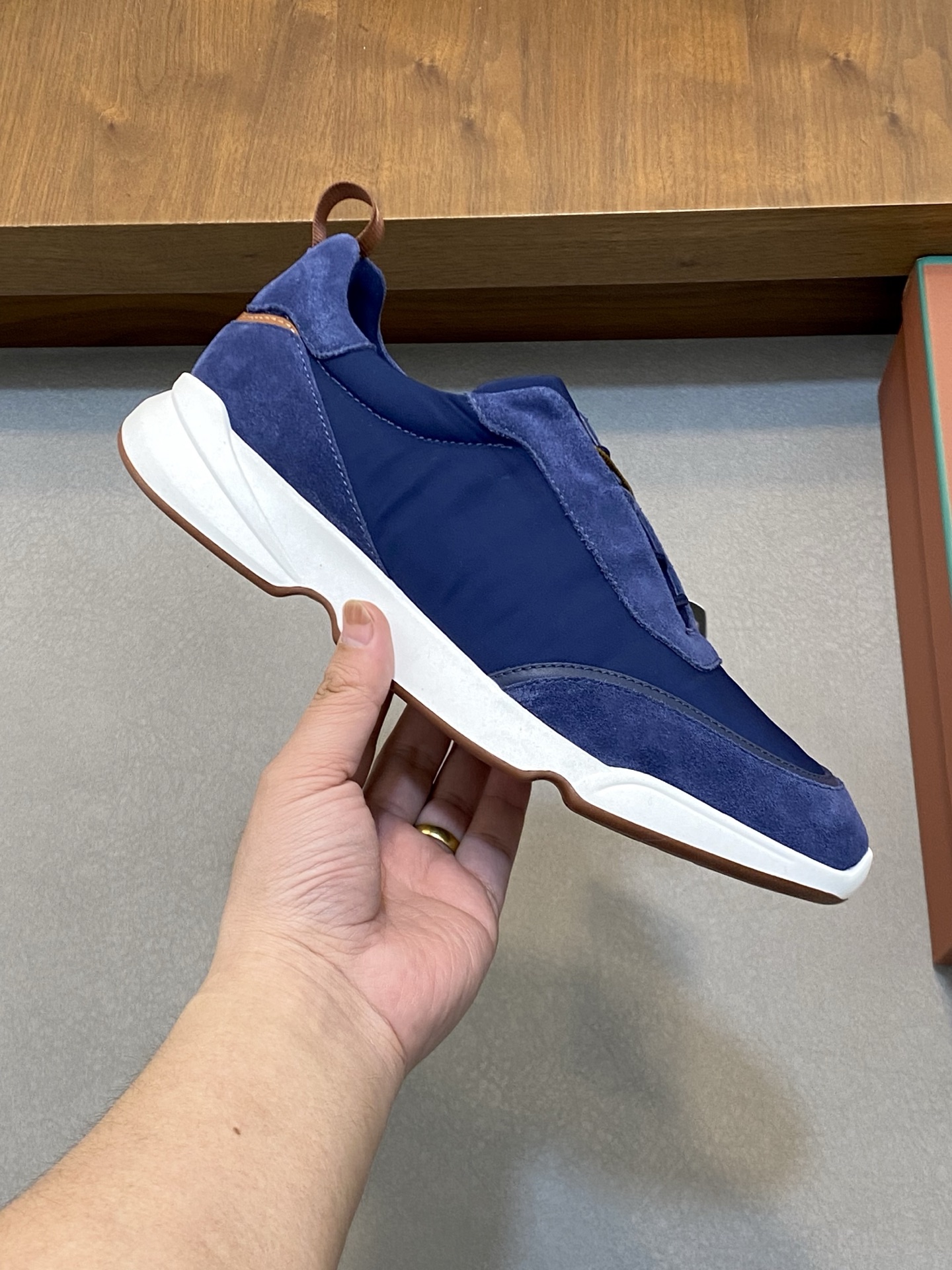 P350Loropiana  LPsize ；3944 「45.46 customized」，leisurely, suelto, casual, lleno de comodidad, y un m