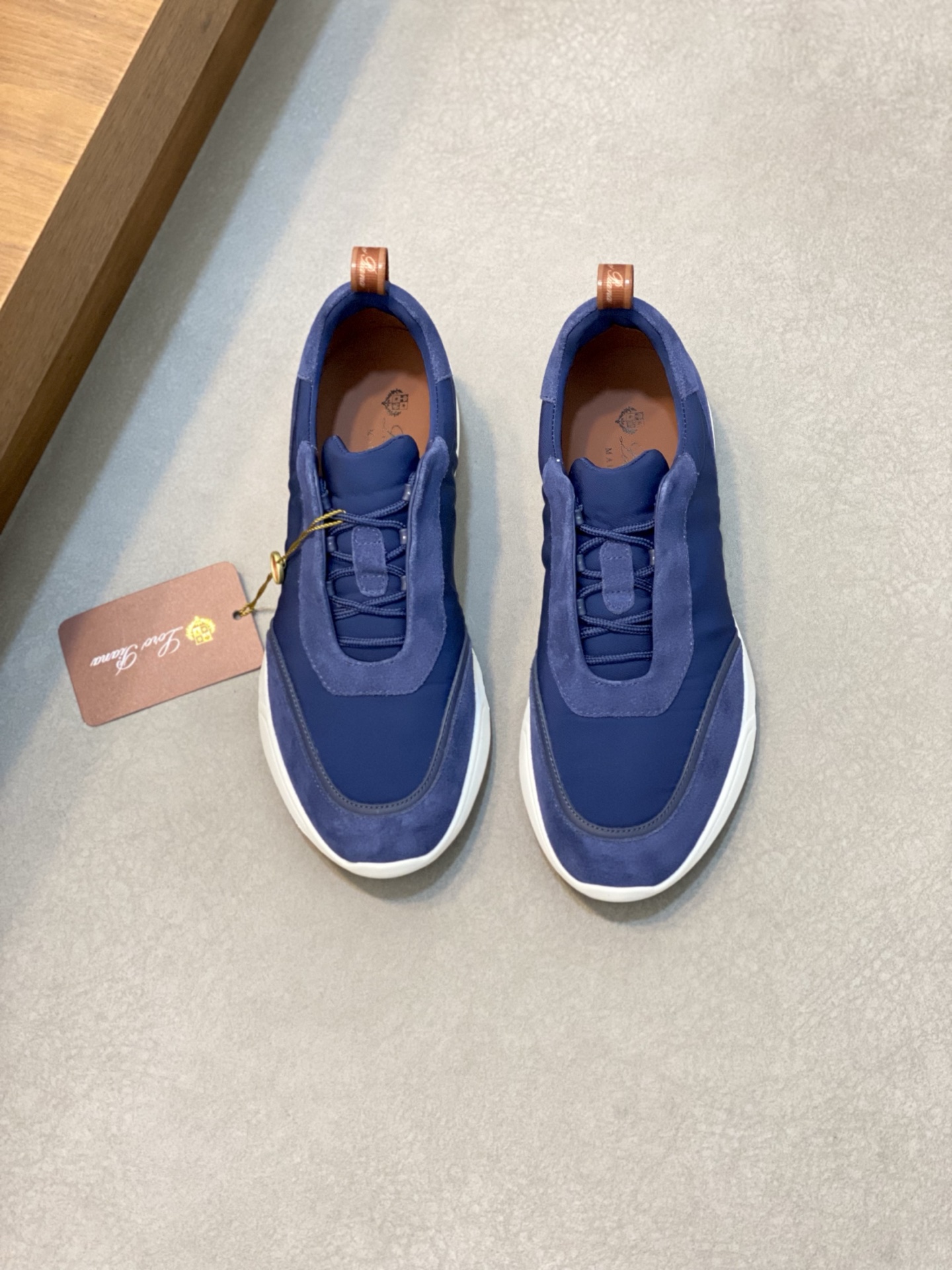 P350Loropiana  LPsize ；3944 「45.46 customized」，leisurely, suelto, casual, lleno de comodidad, y un m