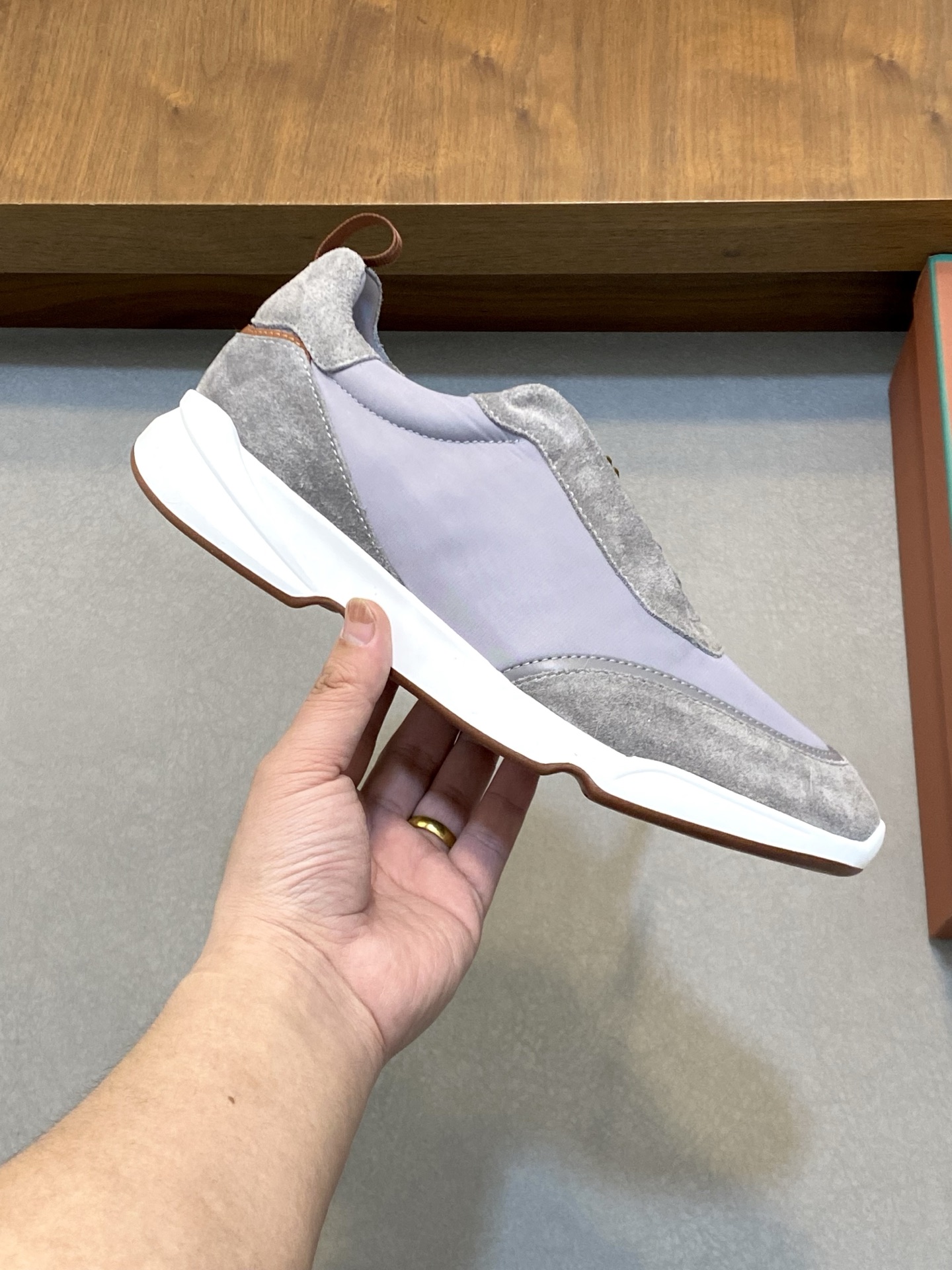 P350Loropiana  LPsize ；3944 「45.46 customized」，leisurely, suelto, casual, lleno de comodidad, y un m