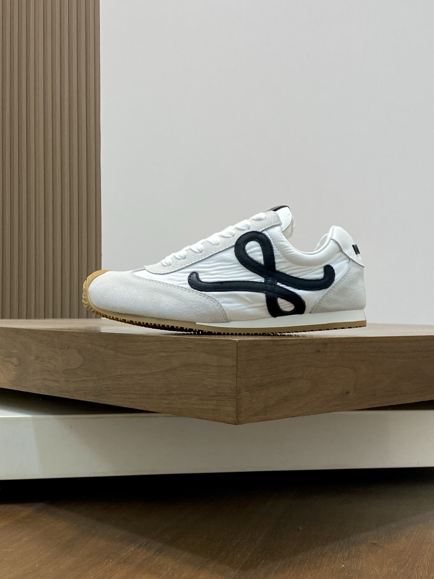 Loewe Ballet Runner 2.0 Low-Top Sneakers Nylon and Leather Lace-up Round Toe 3 i1741846302441 1782 0 1