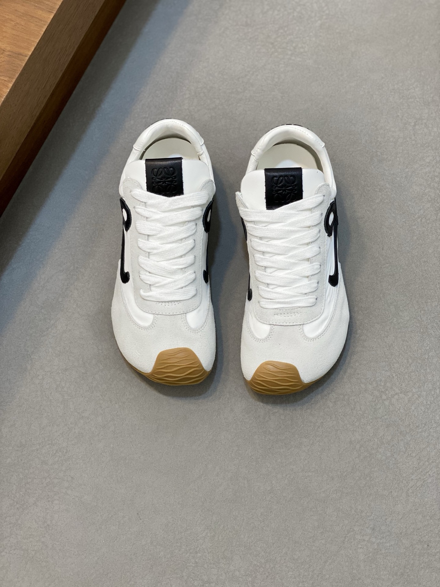 Loewe Ballet Runner 2.0 Low-Top Sneakers Nylon and Leather Lace-up Round Toe