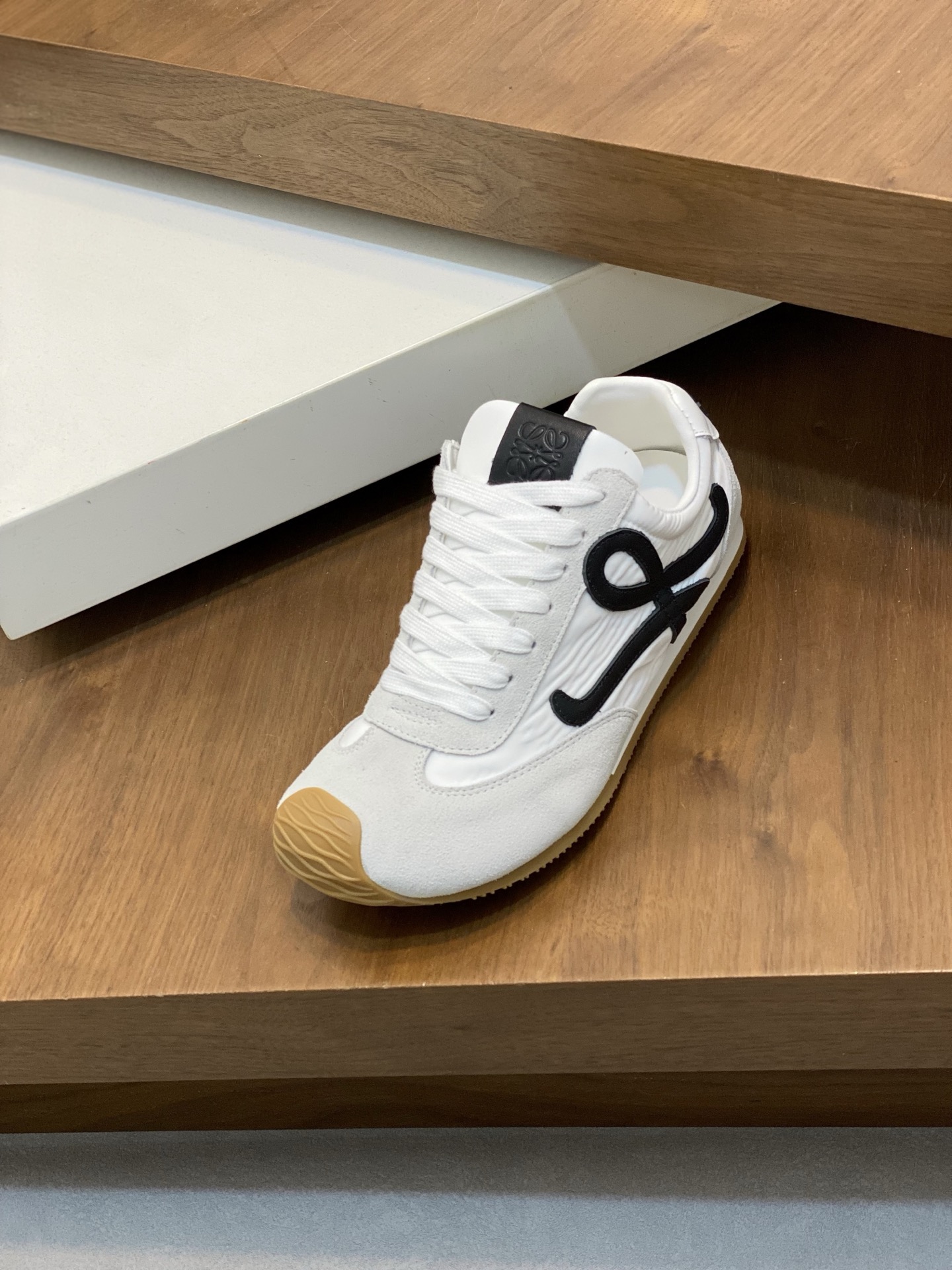 Loewe Ballet Runner 2.0 Low-Top Sneakers Nylon and Leather Lace-up Round Toe 7 i1741846307781 4551 0 5