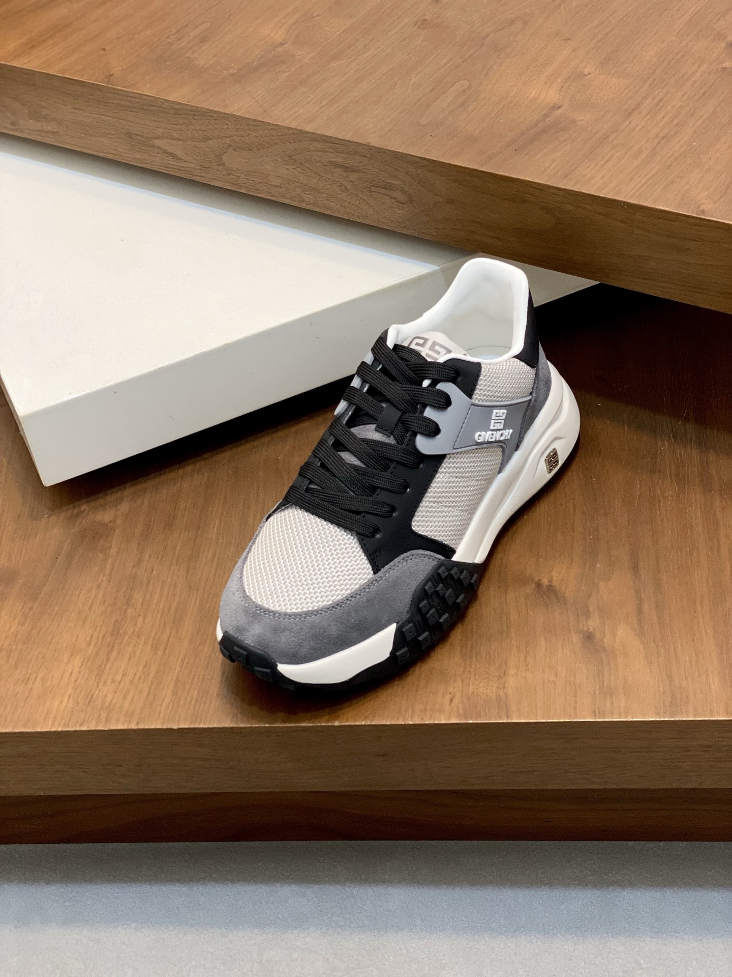 Giv 1 Men's Thick-Soled Height-Increasing Casual Sneakers, Stylish and Comfortable 7 i1742141609865 1848 0 5