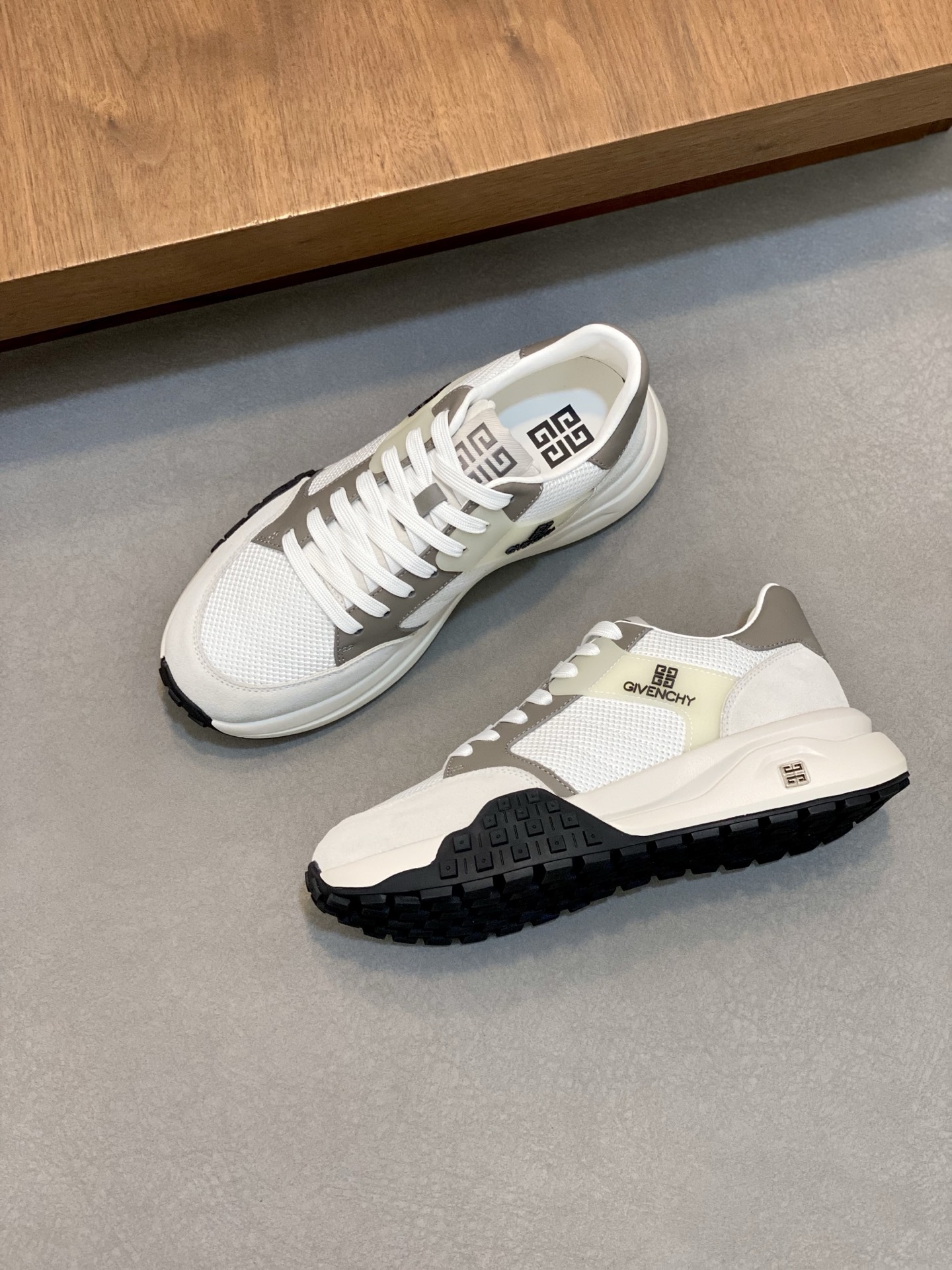 Giv 1 Men's White Thickened Sole Height Increasing Casual Sneakers 6 i1742141683389 9948 0 4