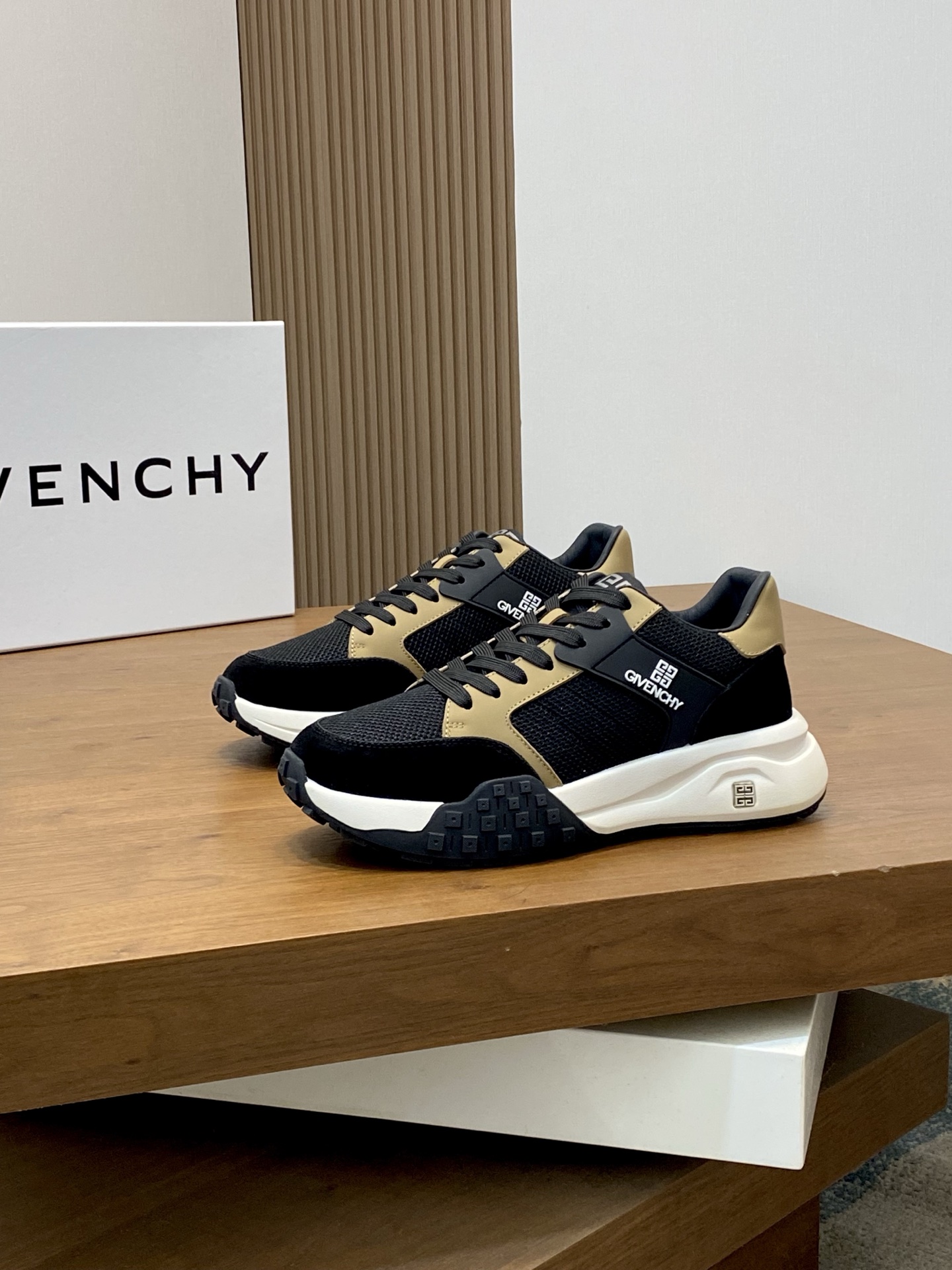 Giv Men's Height Increasing Casual Sneakers in Calfskin and Mesh 4 i1742141696993 2375 0 2