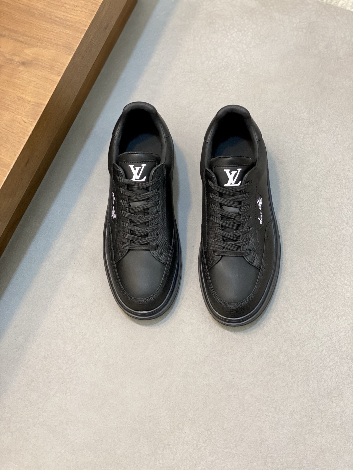 Men's Premium Leather Sneakers - Lightweight TPU Sole, Monogram Detail 2 i1742142309885 121 0 0