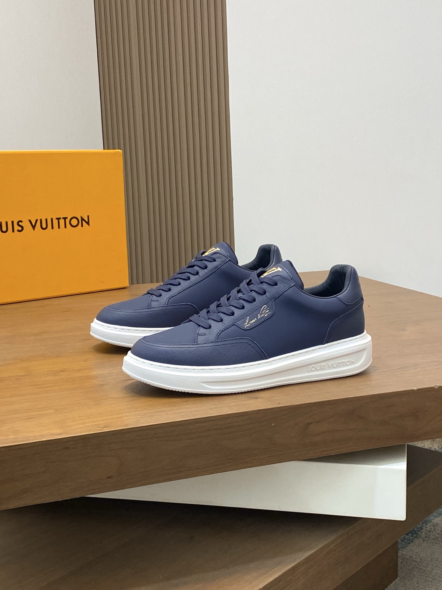 Louis Vuitton Men's Blue Leather Sneakers Comfortable & Durable 4 i1742142343875 1184 0 2