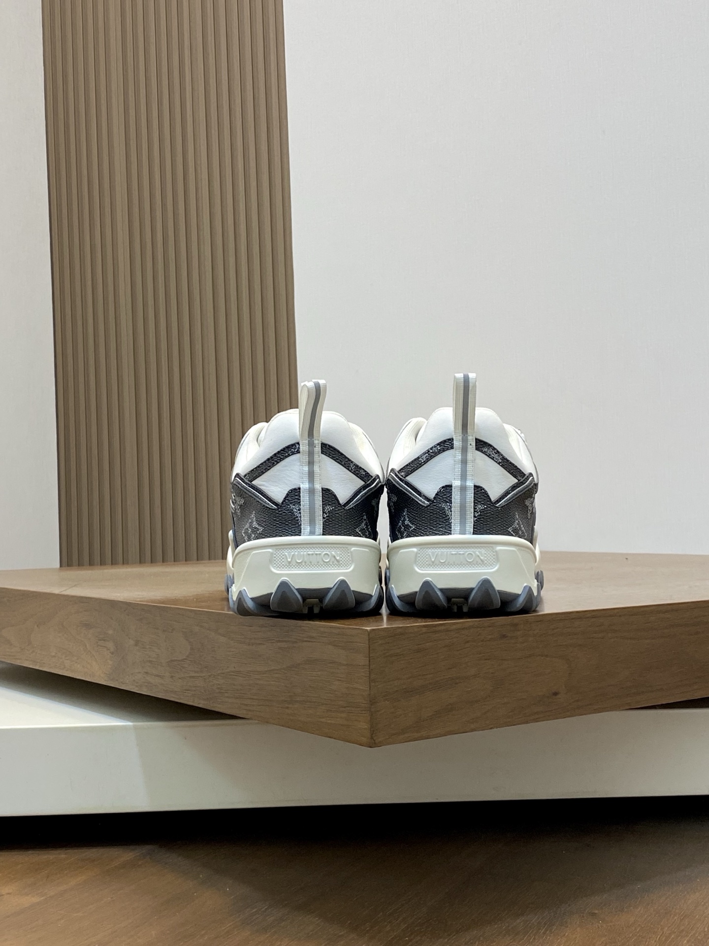 Louis Vuitton Rush Sneakers Outdoor Casual Running Shoes - Luxury Design 9 i1742142701216 7810 0 7