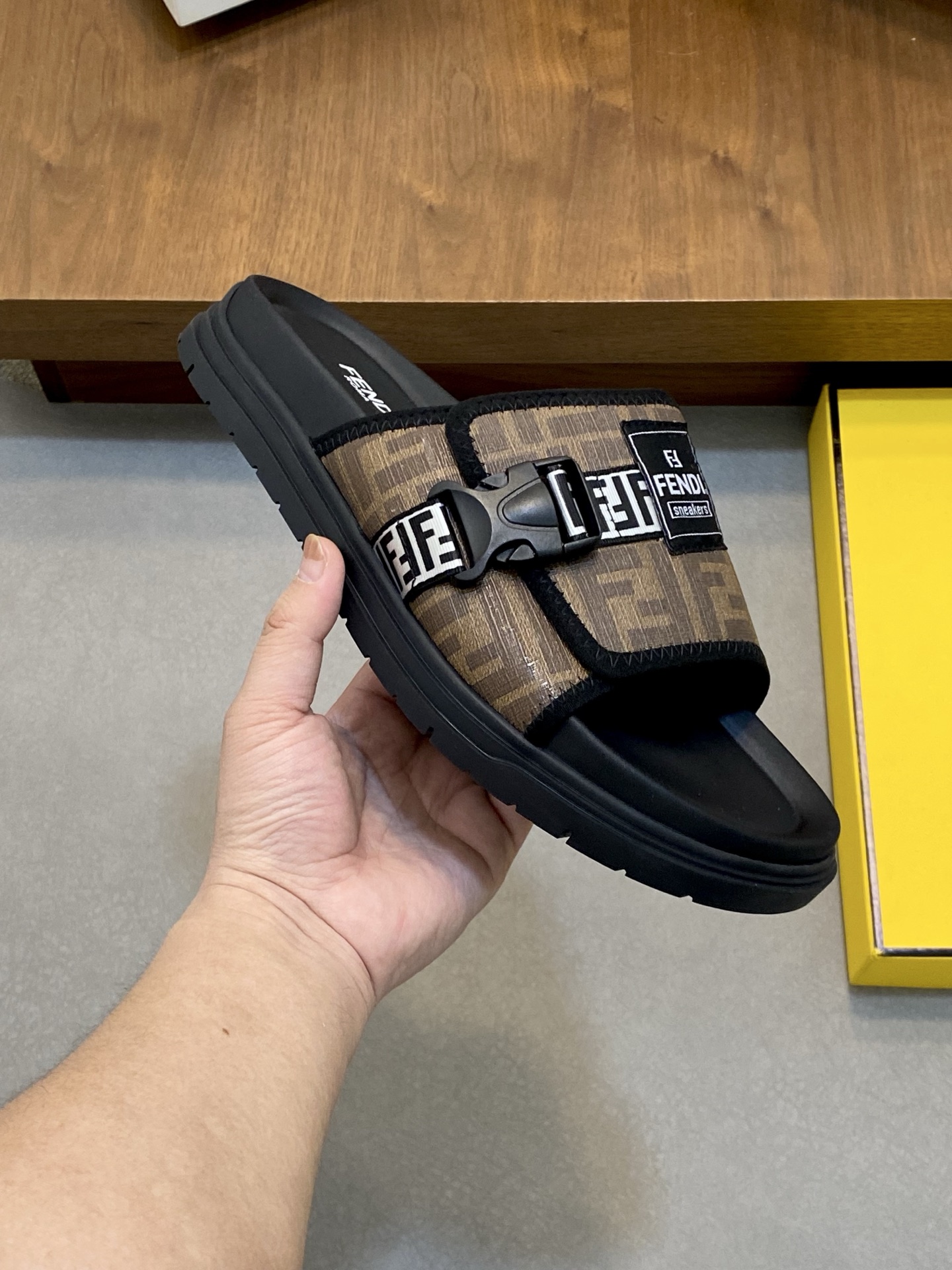 Fendi FF Motif Slides: Stylish and Comfortable Summer Sandals(Sizes 39-44) 5 i1742228618283 4115 0 3