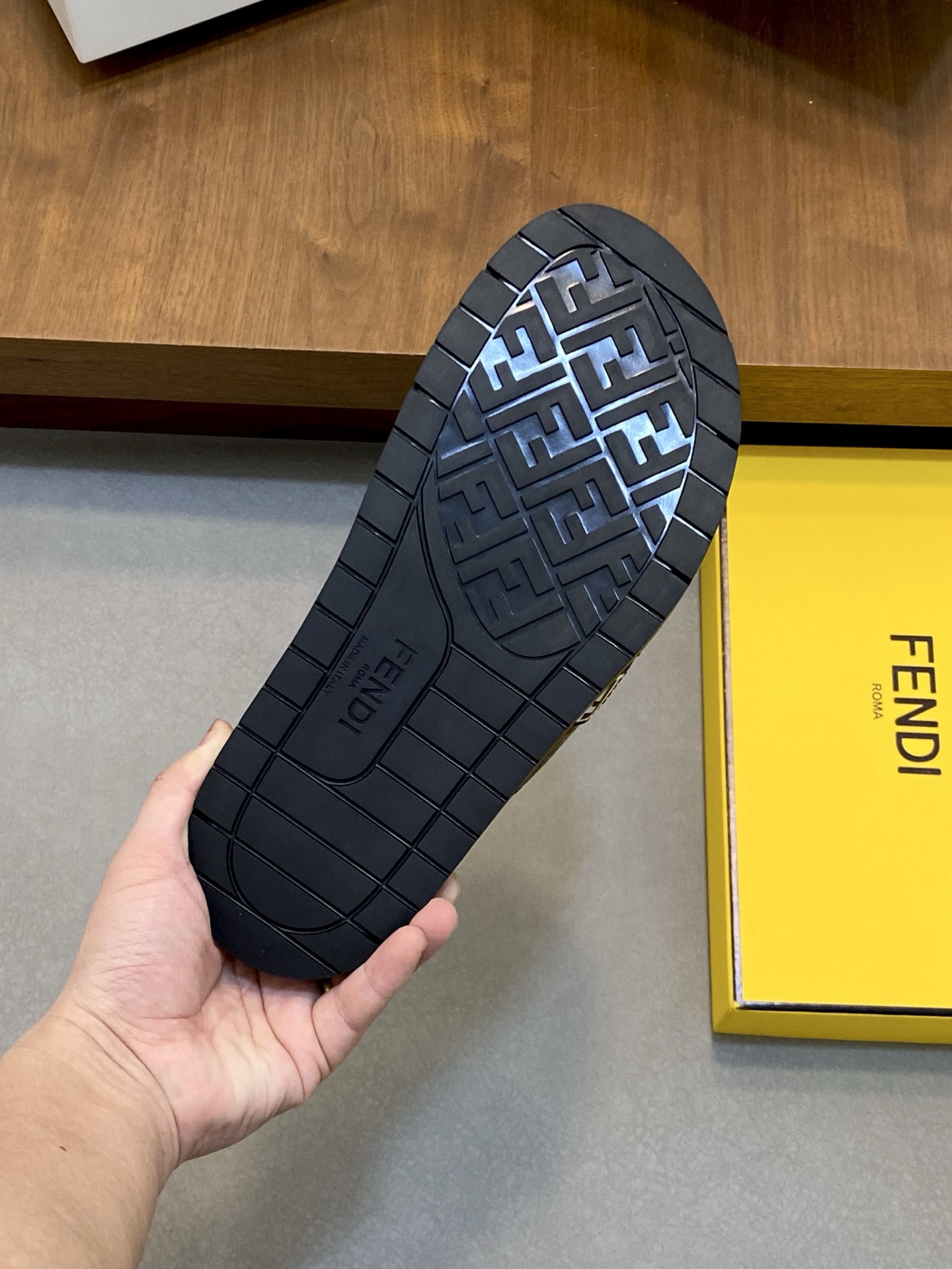 Fendi FF Motif Slides: Stylish and Comfortable Summer Sandals(Sizes 39-44) 9 i1742228618412 8585 0 7