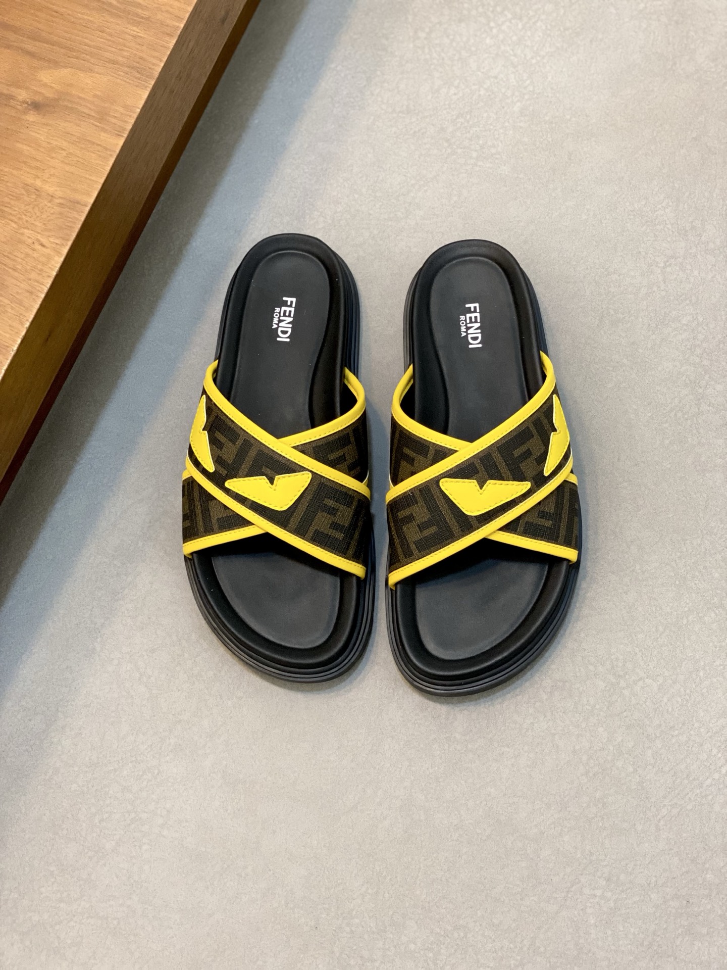 Fendi Monster Slides: Designer Sandals with Signature Eye Design, Sizes 39-44 2 i1742228673197 294 0 0