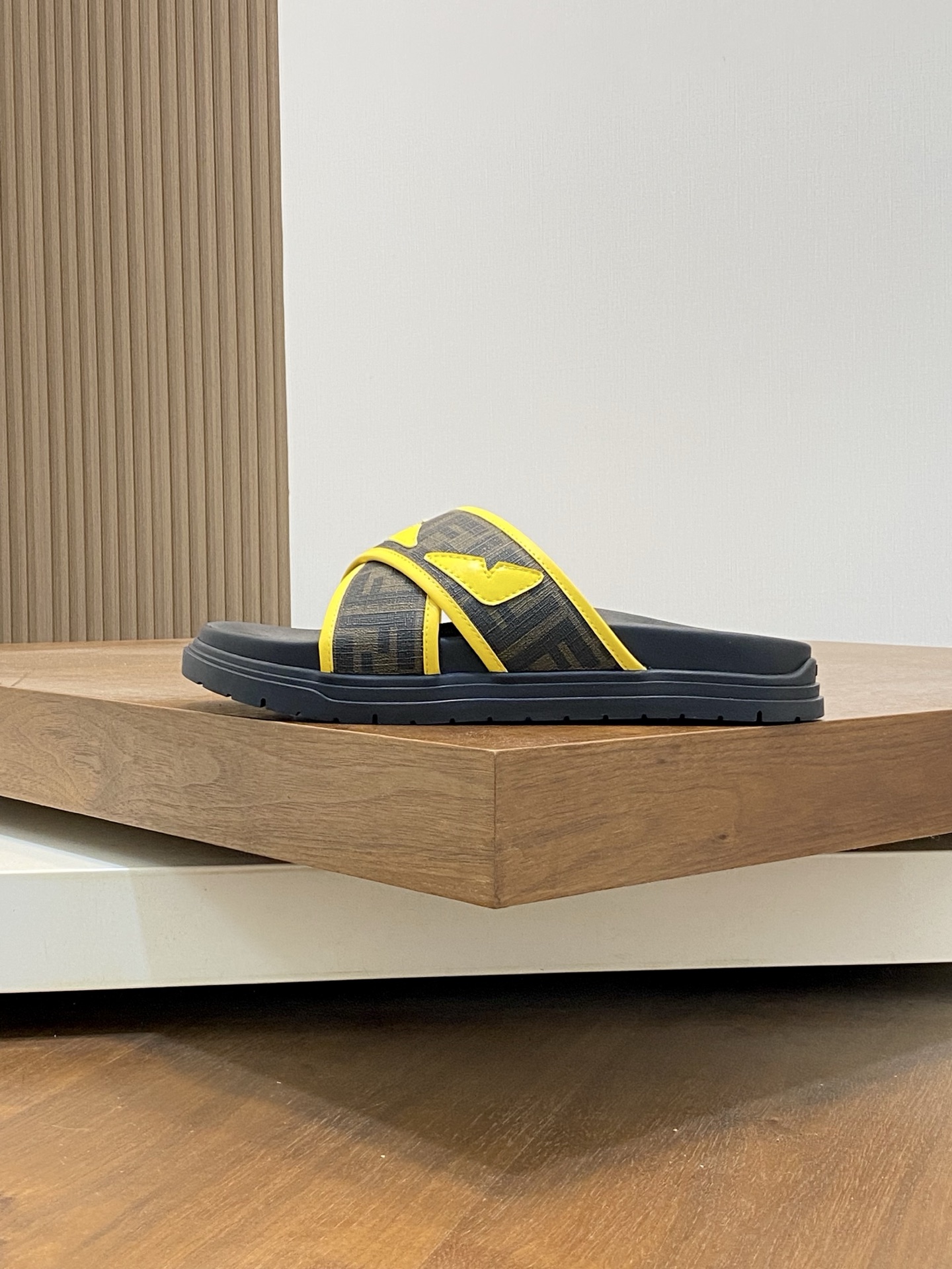 Fendi Monster Slides: Designer Sandals with Signature Eye Design, Sizes 39-44 3 i1742228673288 1013 0 1