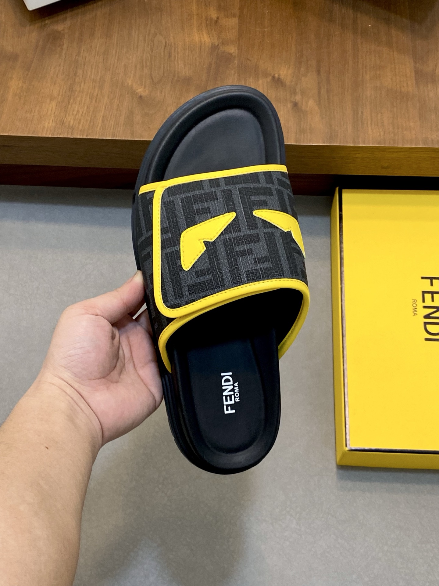 Fendi Little Monster Slides - Original Design, Ultimate Comfort, Sizes 39-44 8 i1742228775501 9245 0 6