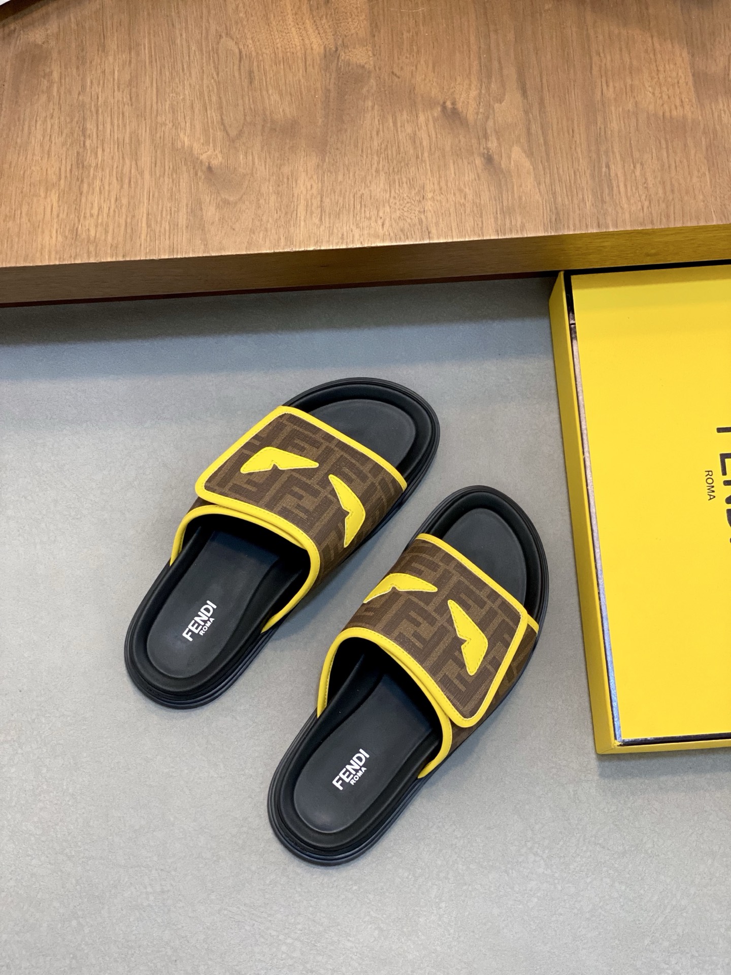 Fendi Monster Motif Slides - Iconic Style & Ultimate Comfort, Sizes 39-44 6 i1742228795725 504 0 4