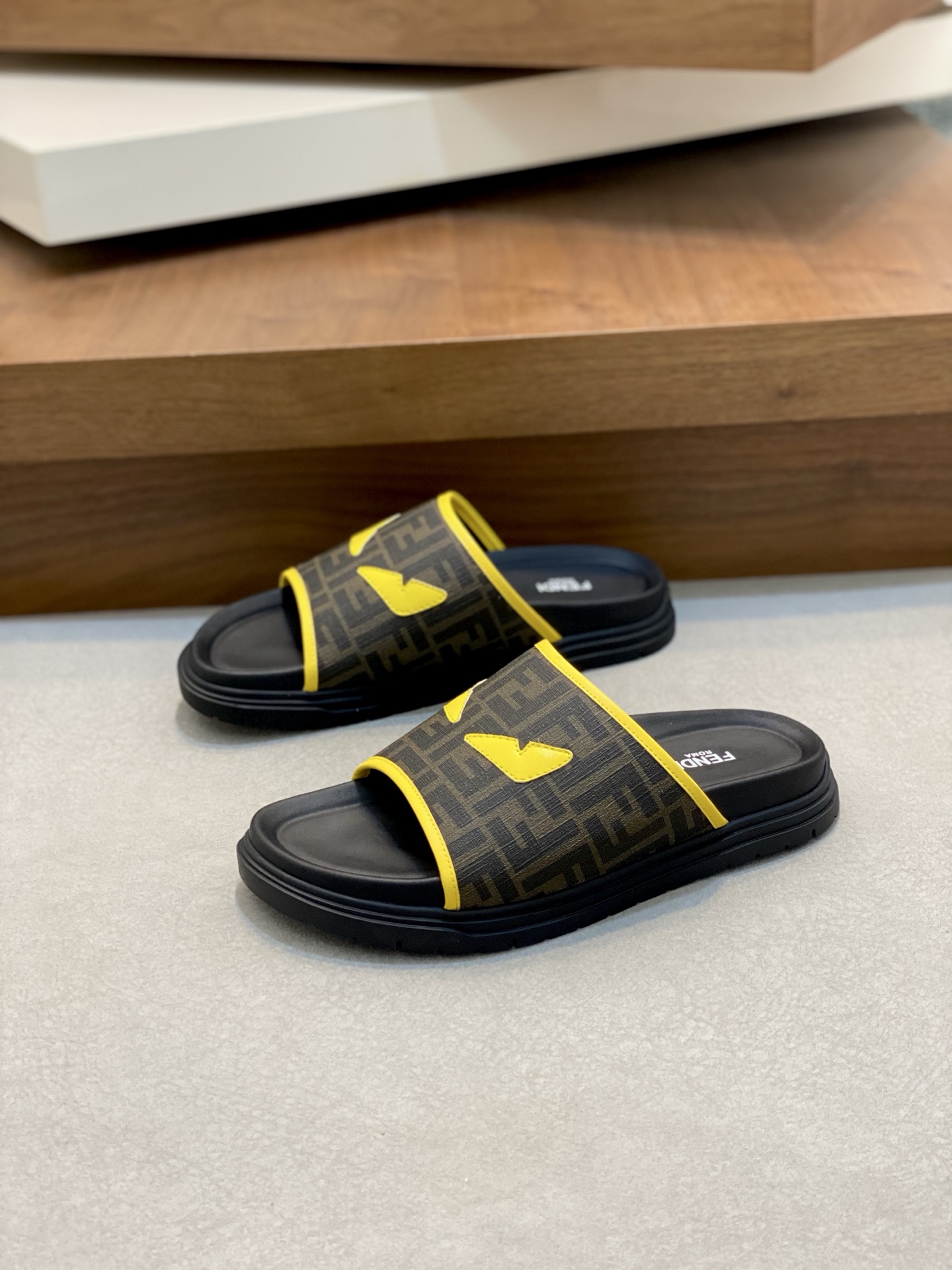 Fendi Monster Slides: Stylish & Comfortable Summer Sandals, Sizes 39-44 4 i1742228870069 4502 0 2