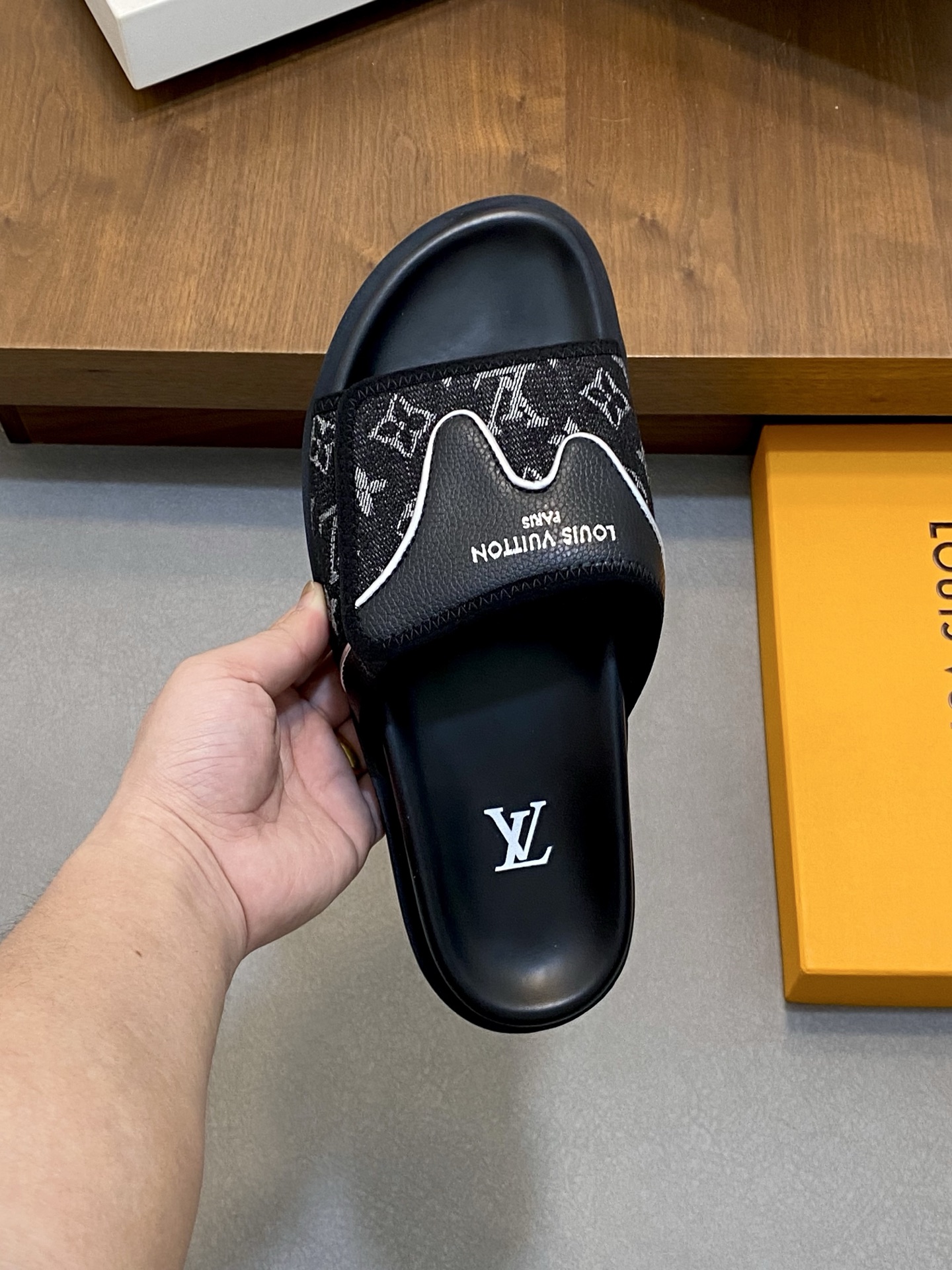 Louis Vuitton Monogram Black Leather Bread Loafer Sandals - Size 39-44 8 i1742229208204 1980 0 6