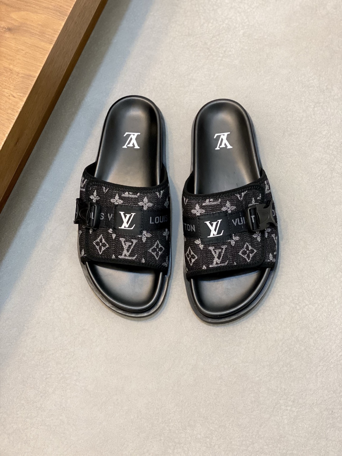 Louis Vuitton Monogram Embossed Rubber Slides Comfortable Sandals