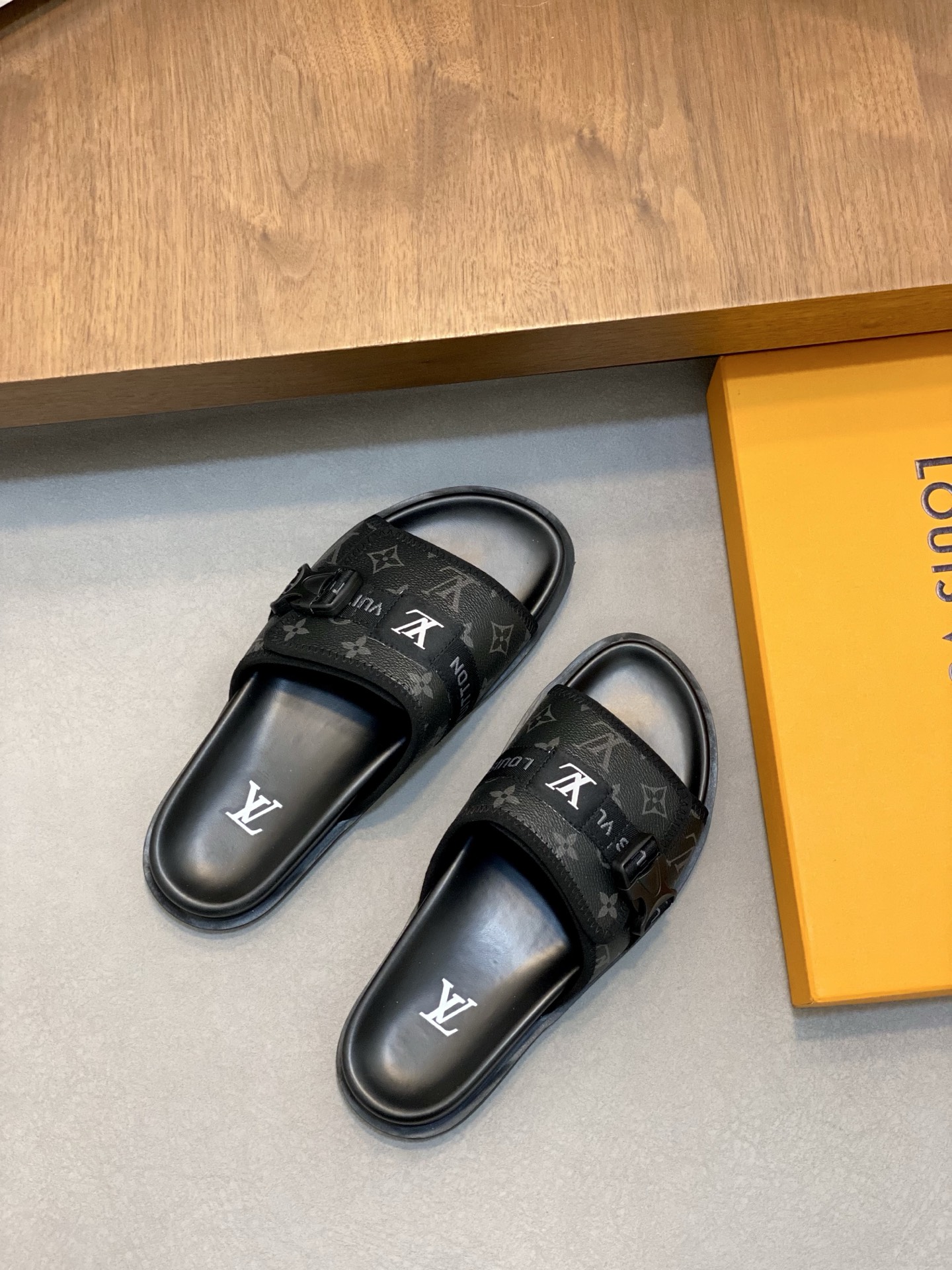 Louis Vuitton Monogram Embossed Rubber Slide Sandal | Bread Loafer 6 i1742229346542 2138 0 4
